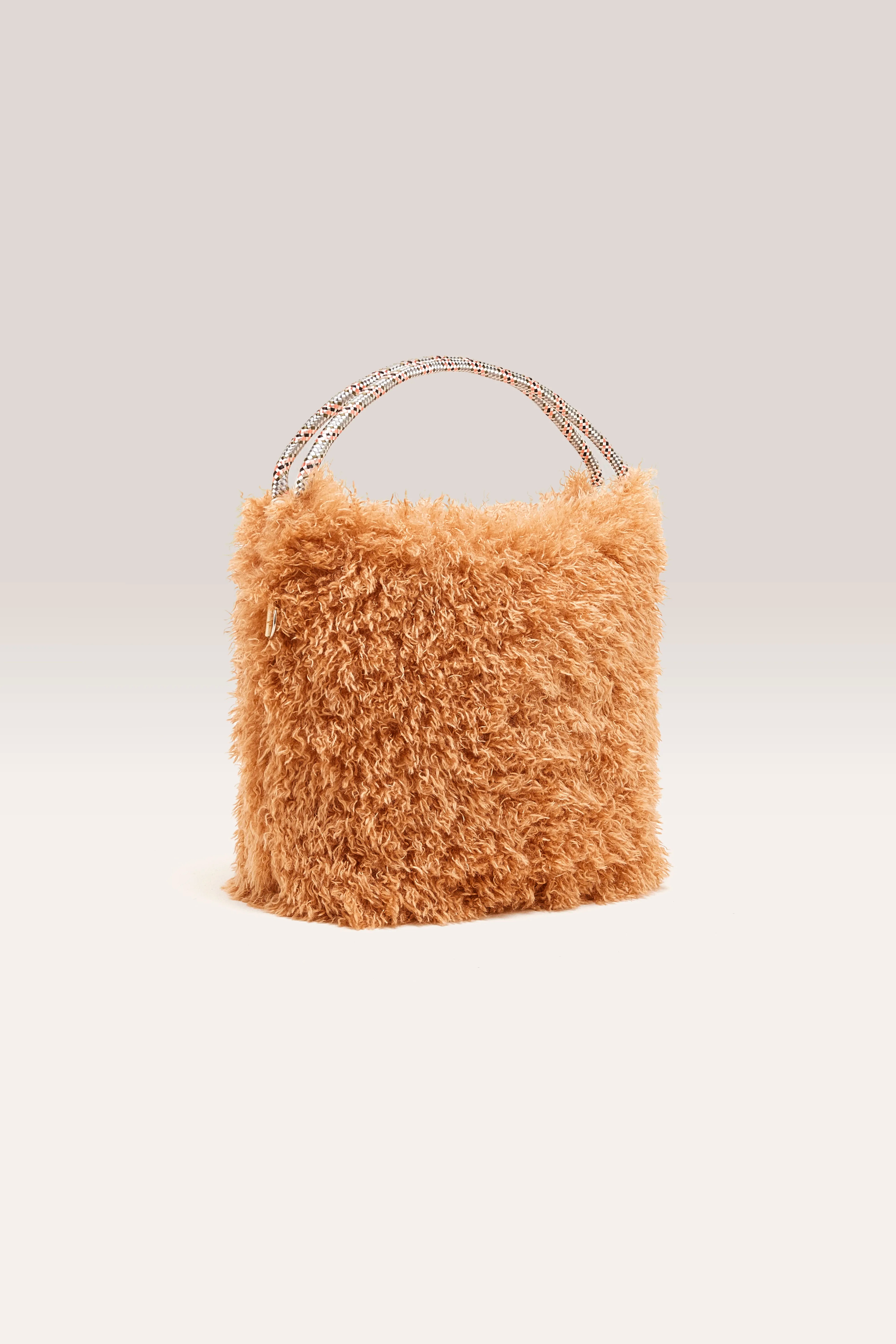 Helmin shoulder bag (251 / W / SKIN)