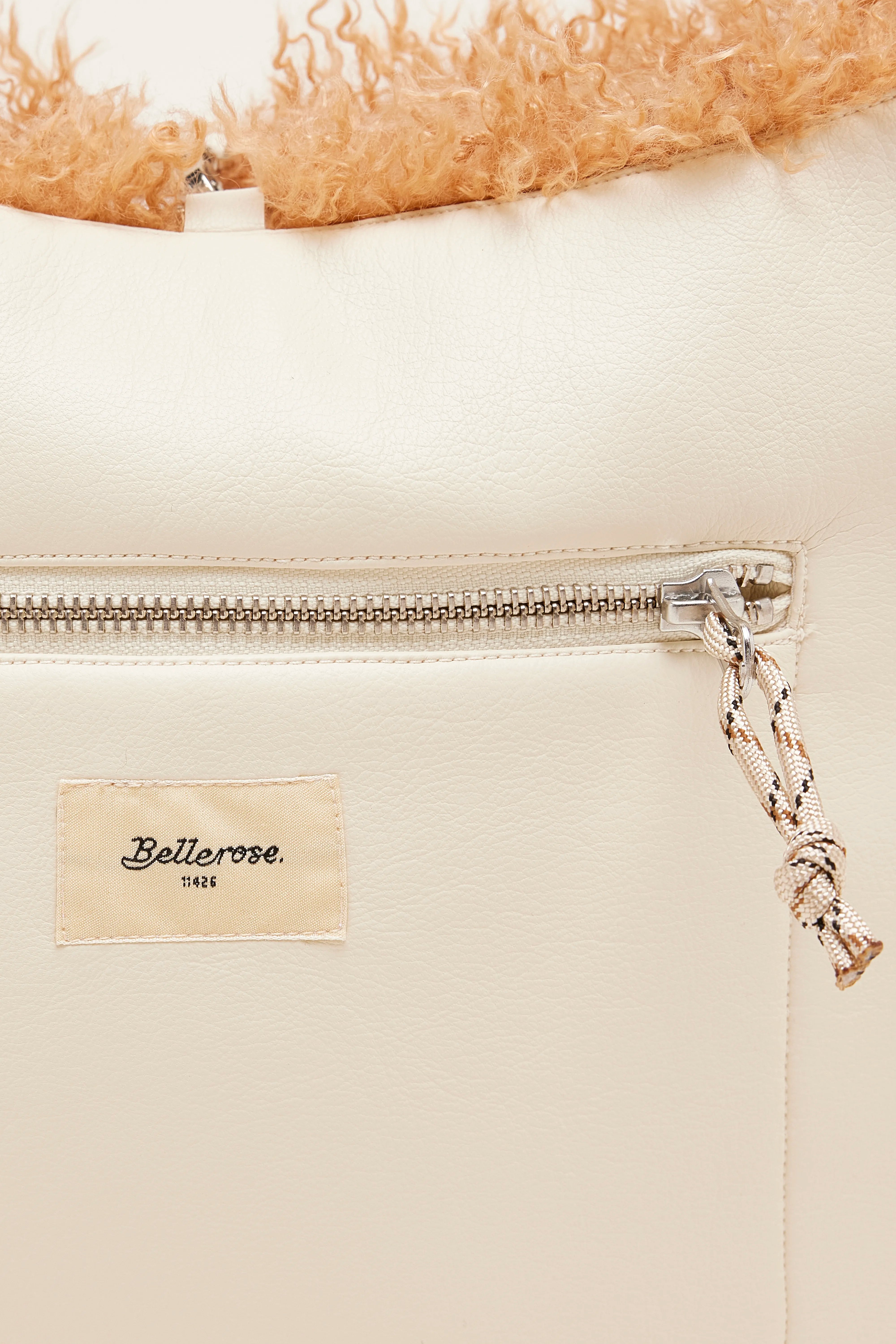 Helmin shoulder bag (251 / W / SKIN)