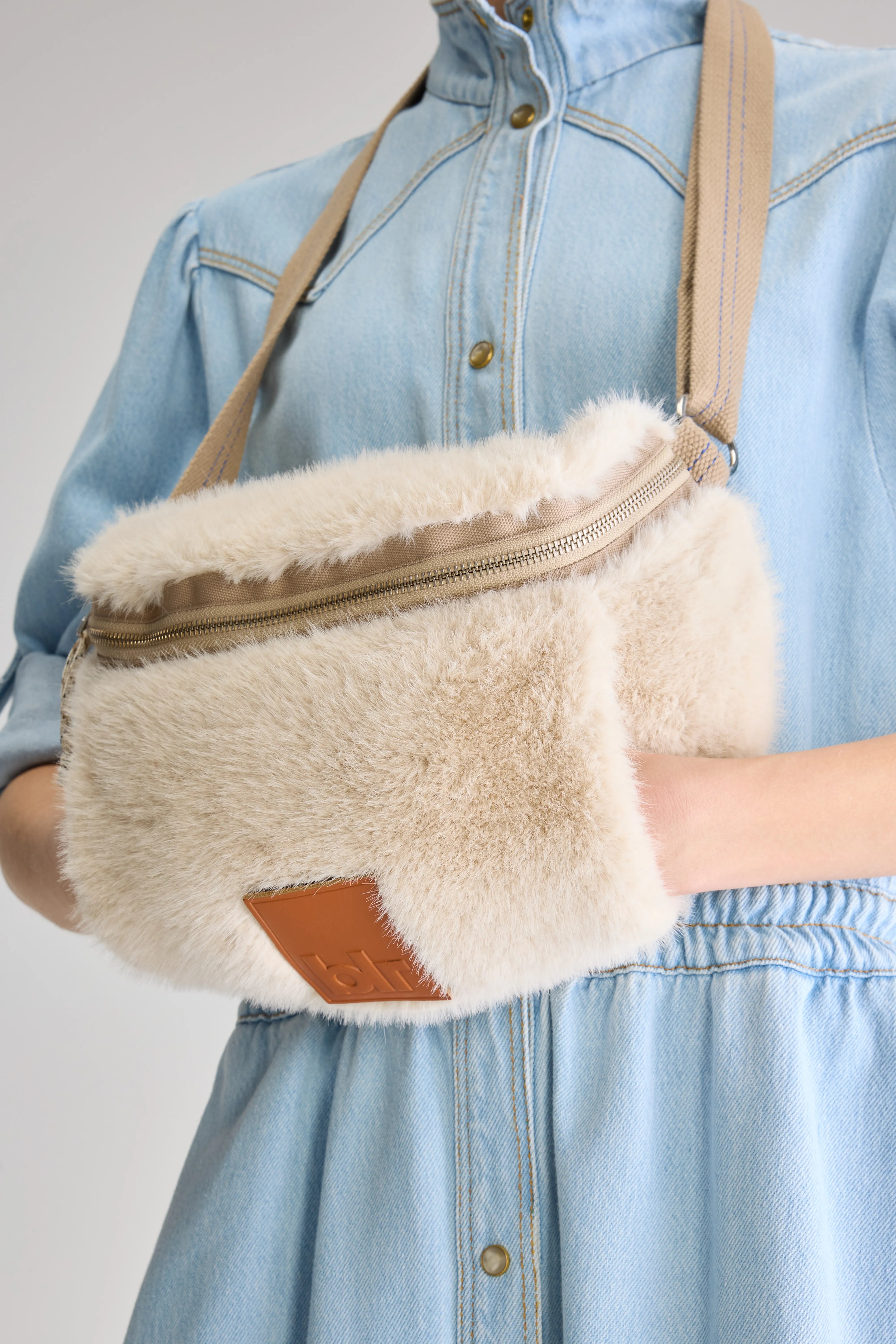 Hoswel Muff Bag - Cream For Women | Bellerose