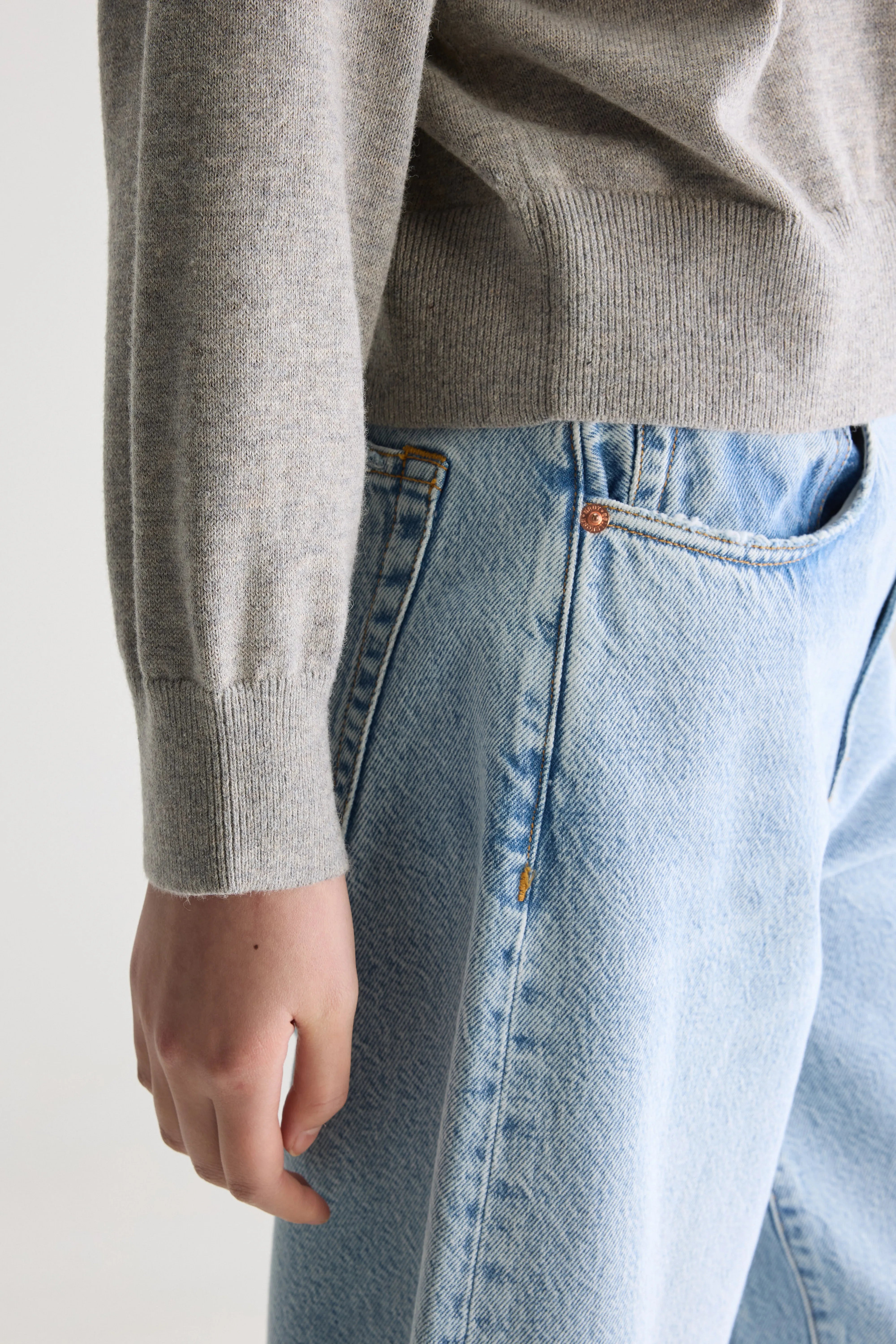 Gakor v-neck sweater (251 / W / H. GREY)