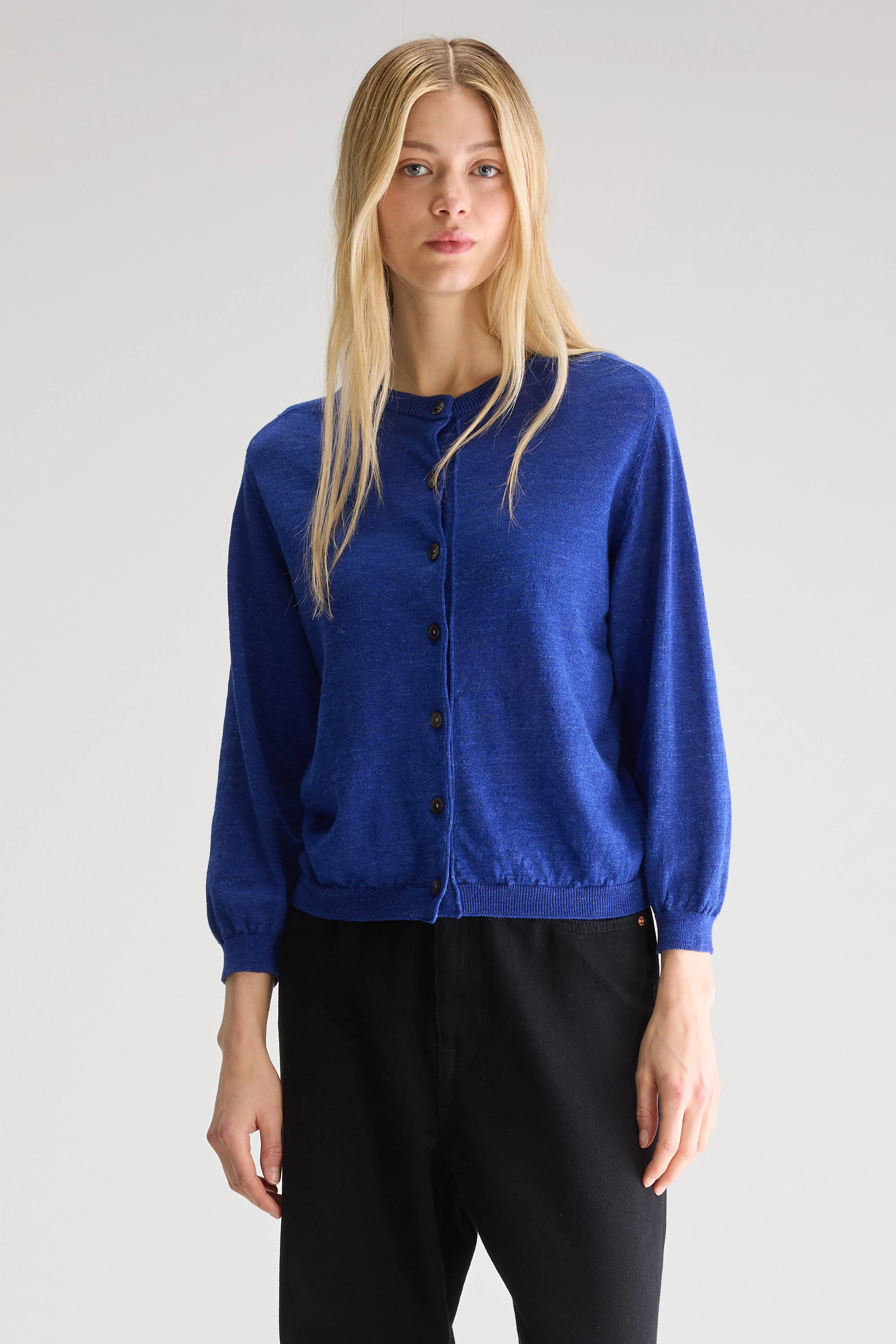 Cardigan classique Neeta (251 / W / BLUEWORKER)