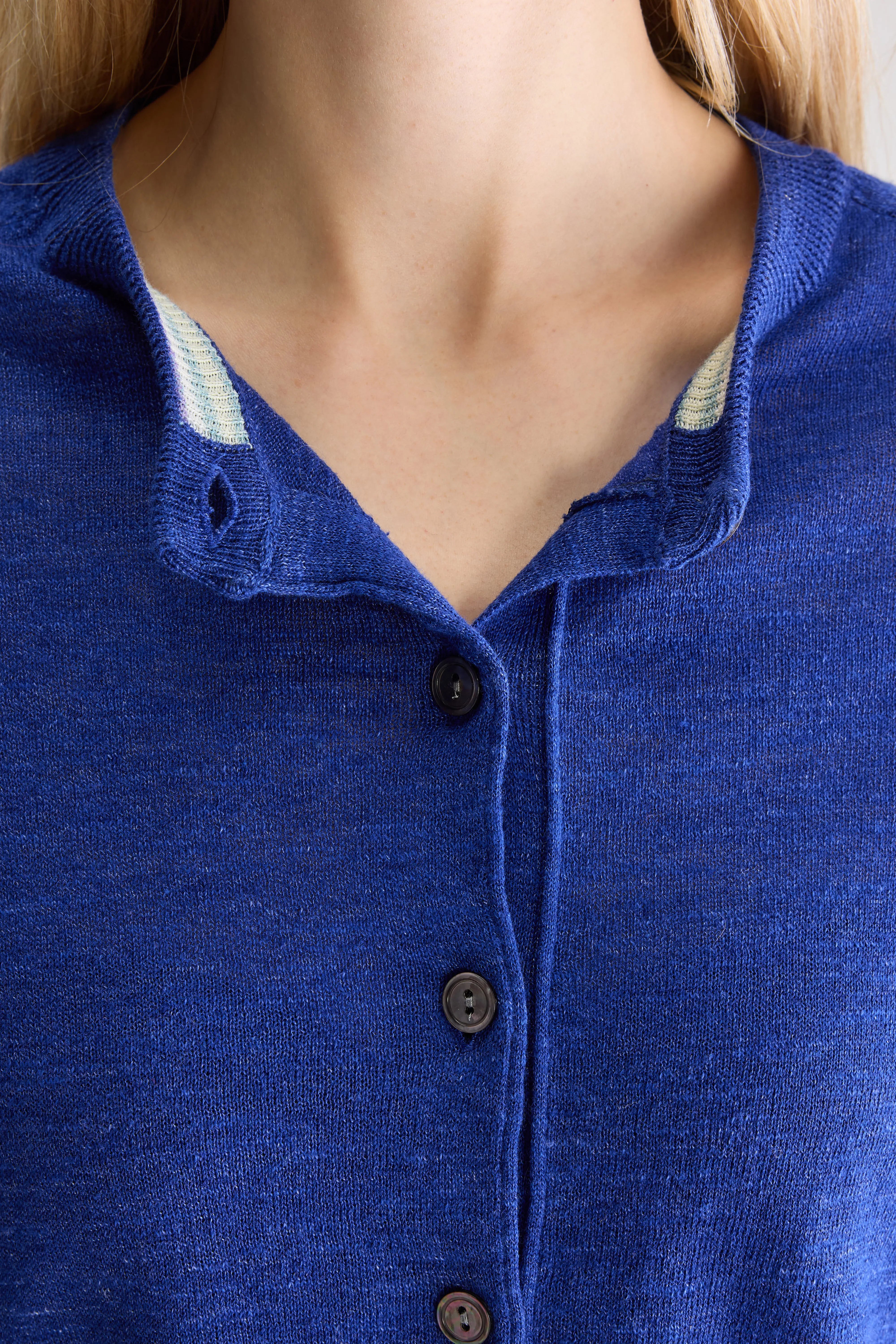 Neeta classic cardigan (251 / W / BLUEWORKER)