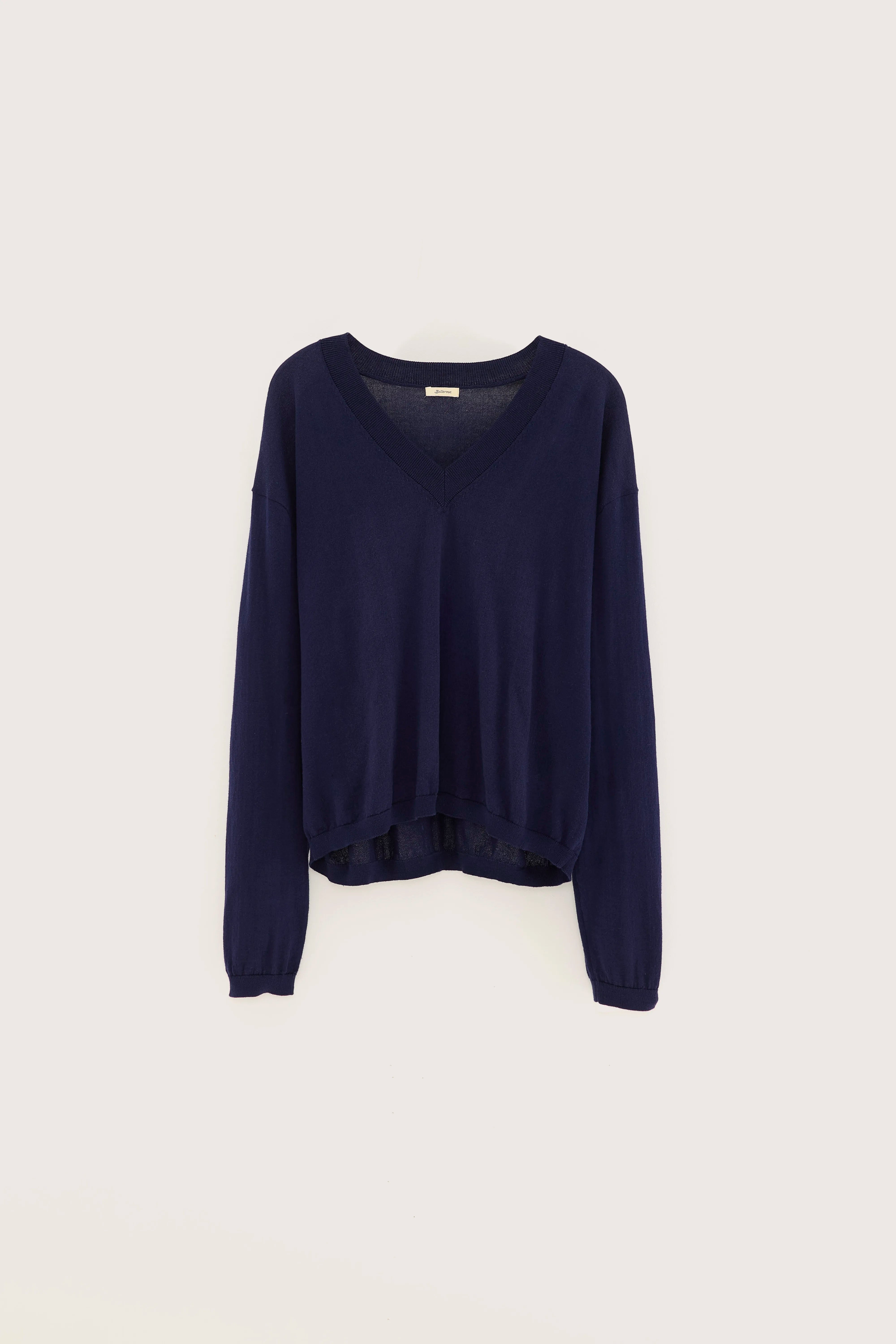 Alima v-neck sweater (251 / W / INK)