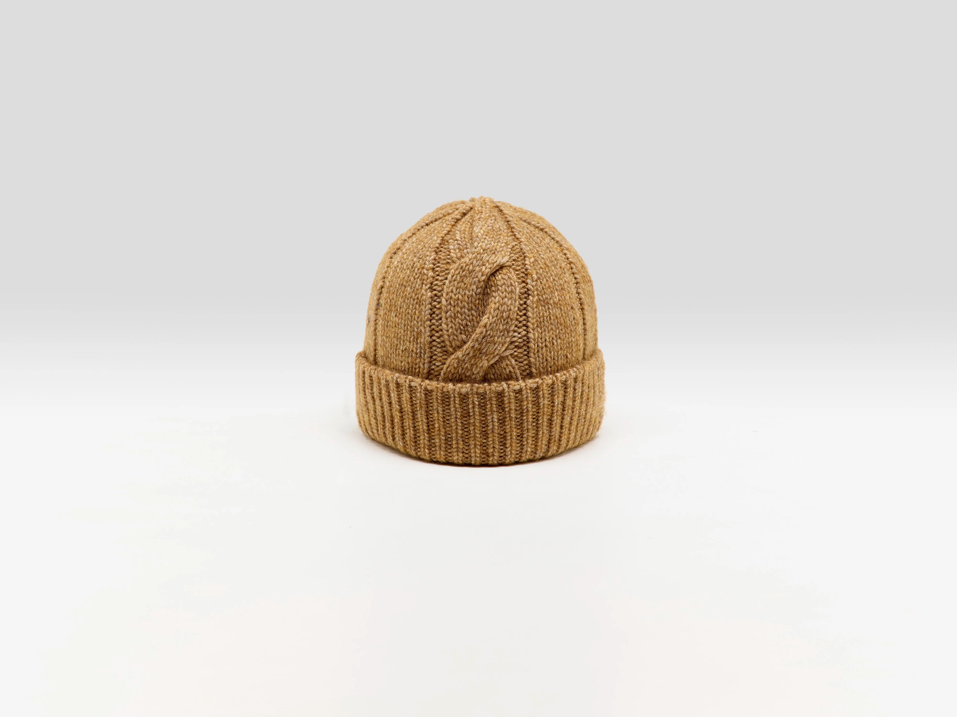 Dicat knitted beanie (252 / W / BISCUIT)