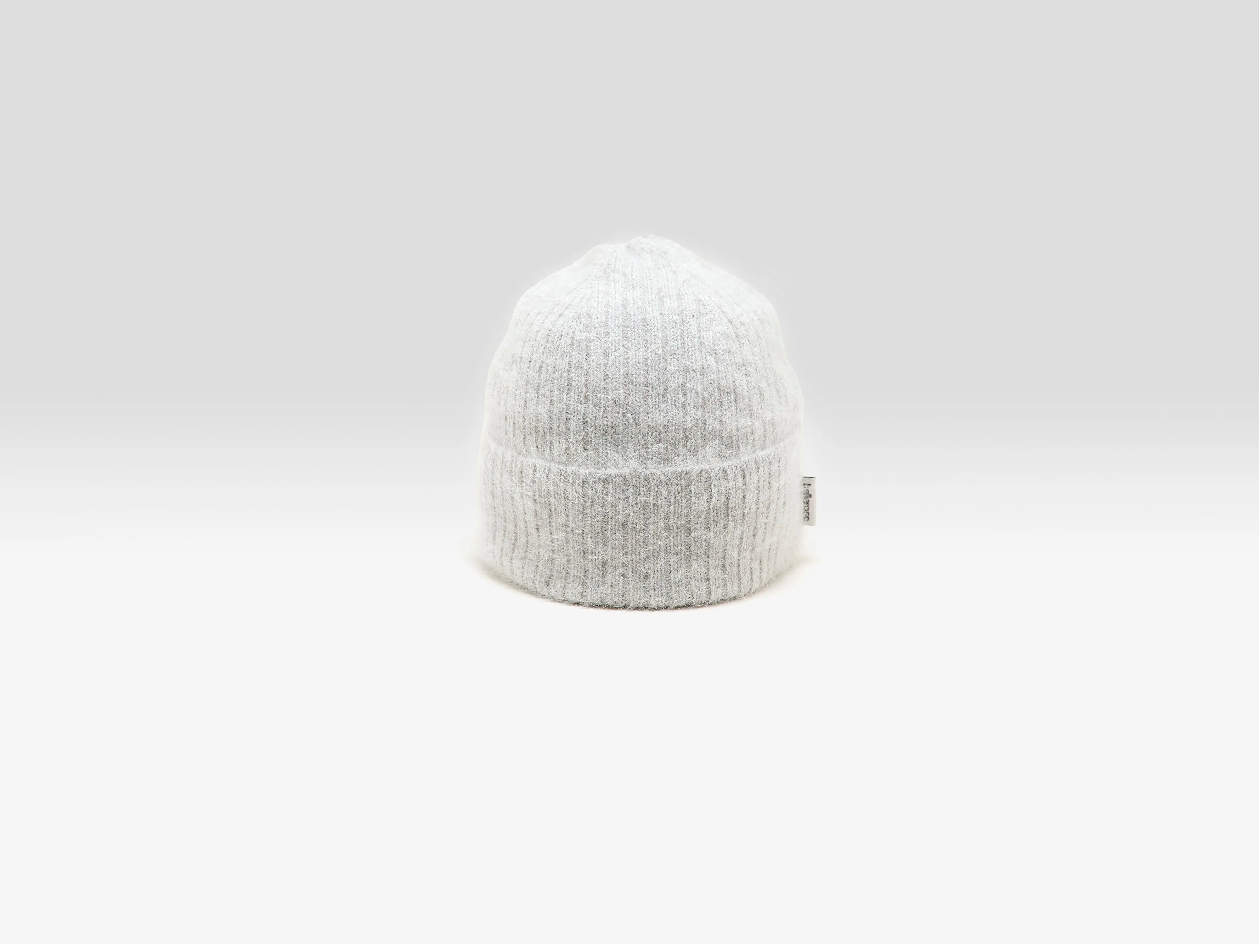 Datiz muts van angoramix (252 / W / BIRCH)