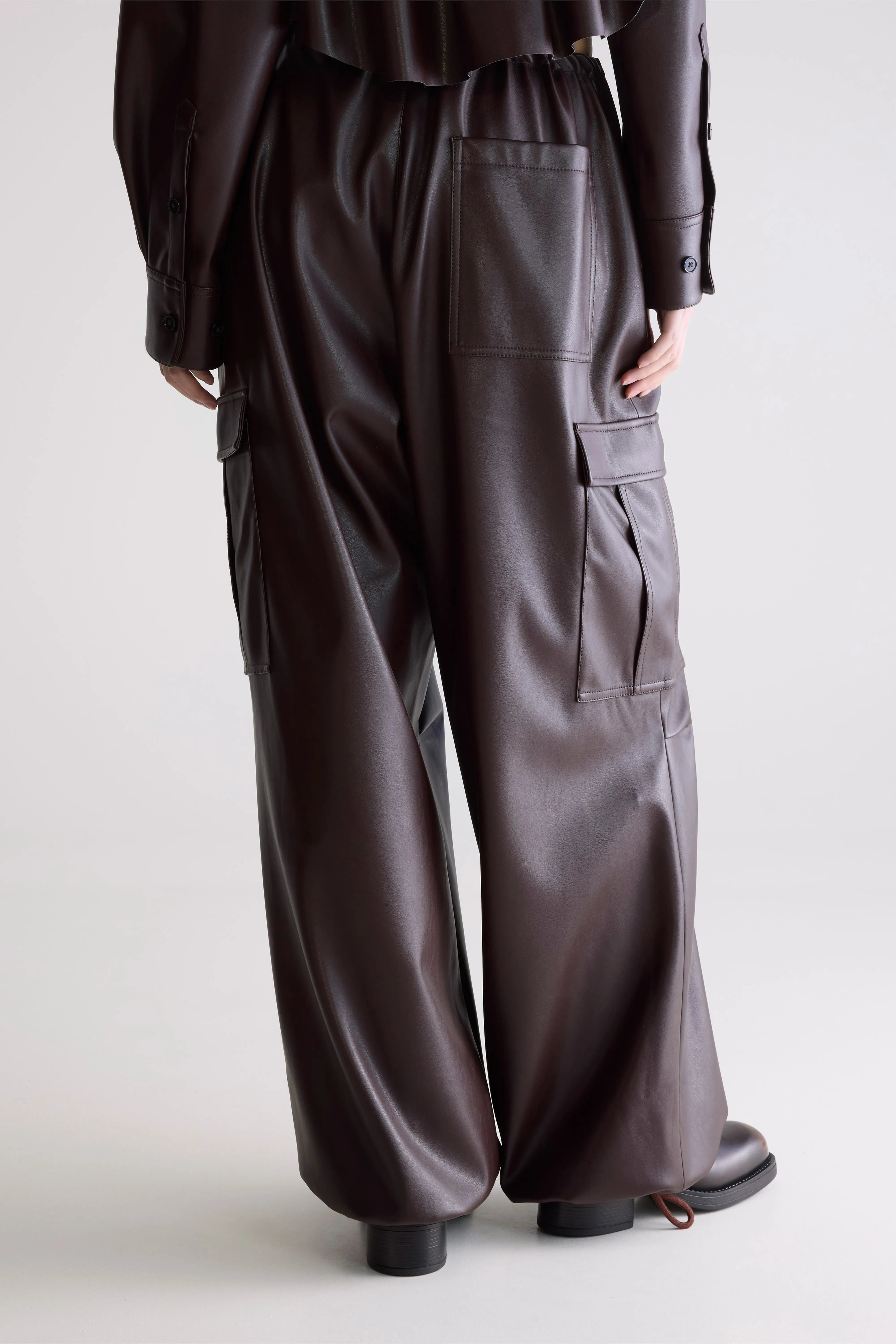 Jecko baggy broek in imitatieleer (252 / W / EBENE)