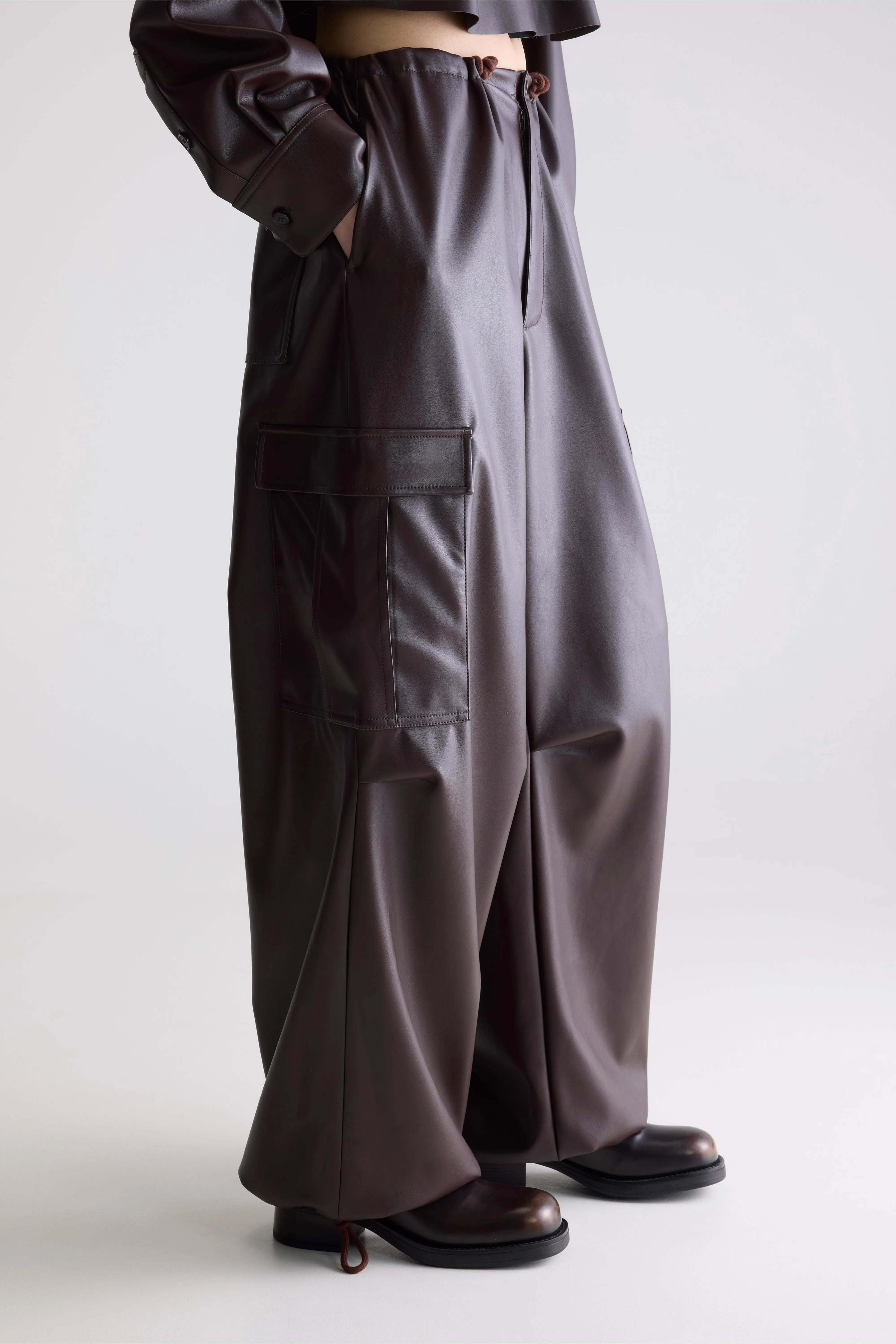 Jecko Baggy Broek In Imitatieleer - Ebene Voor Dames | Bellerose