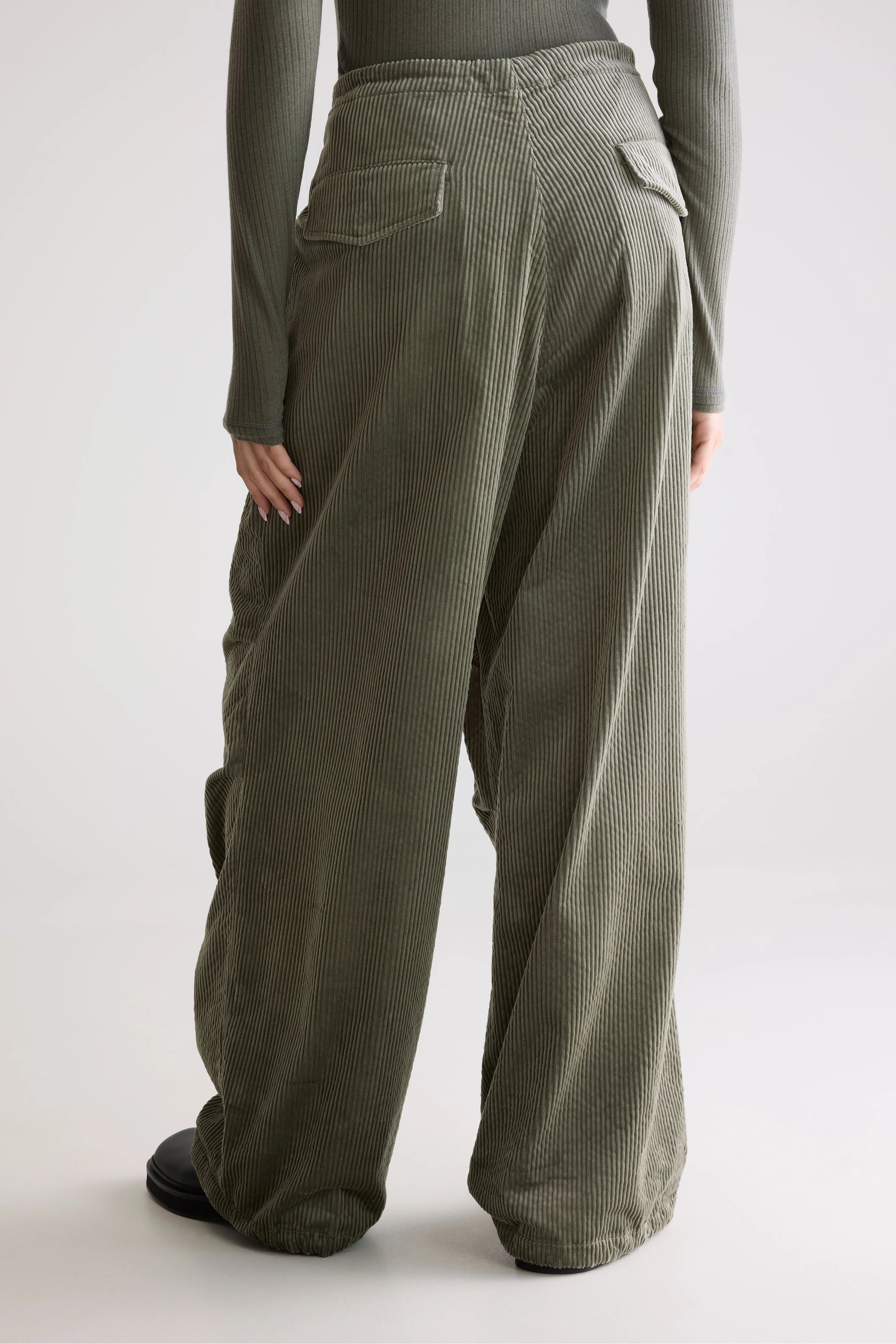 Jicko baggy trousers (252 / W / SAGE)