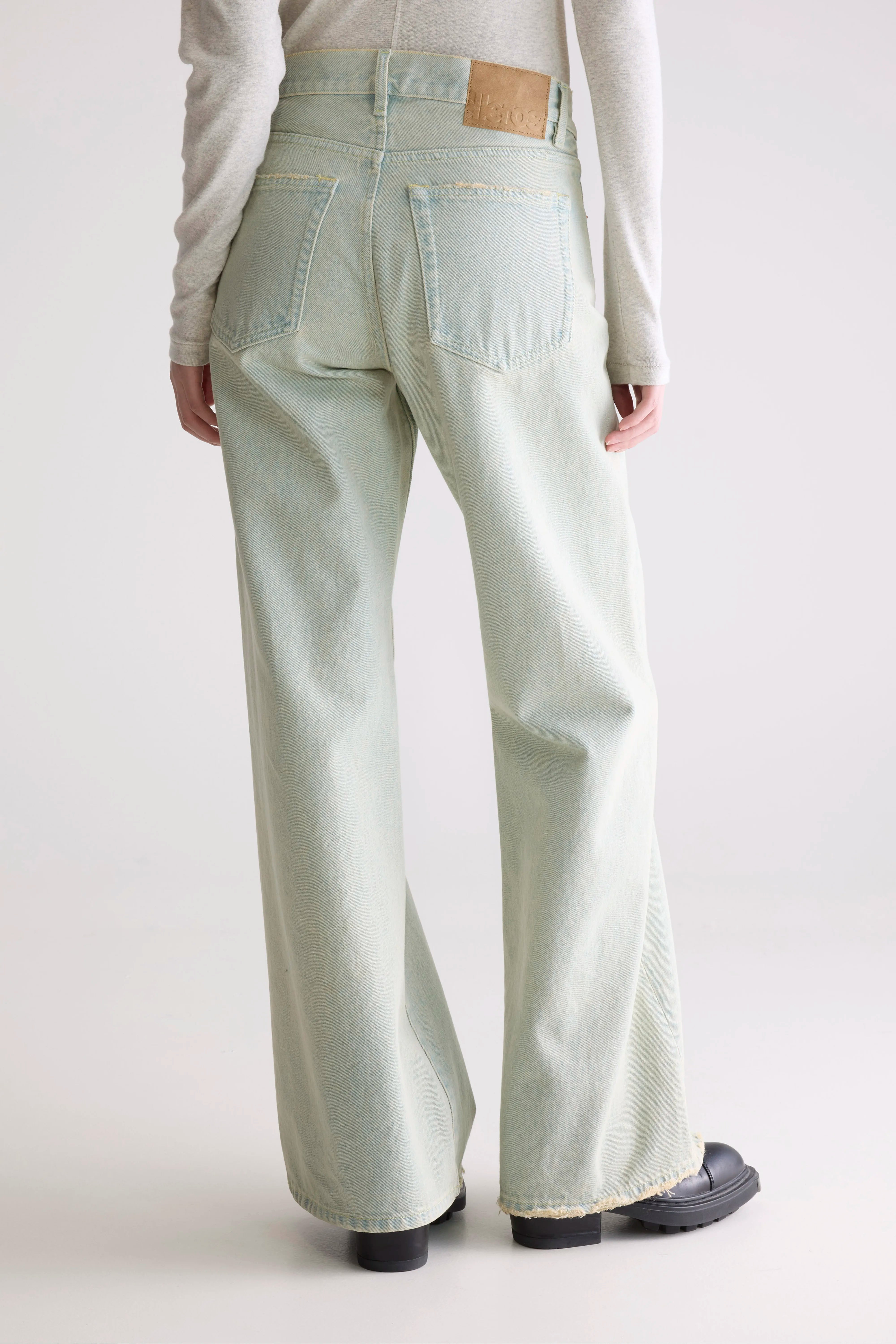 Denim N. 97 wide jeans (252 / W / DUSTY BLEACH)