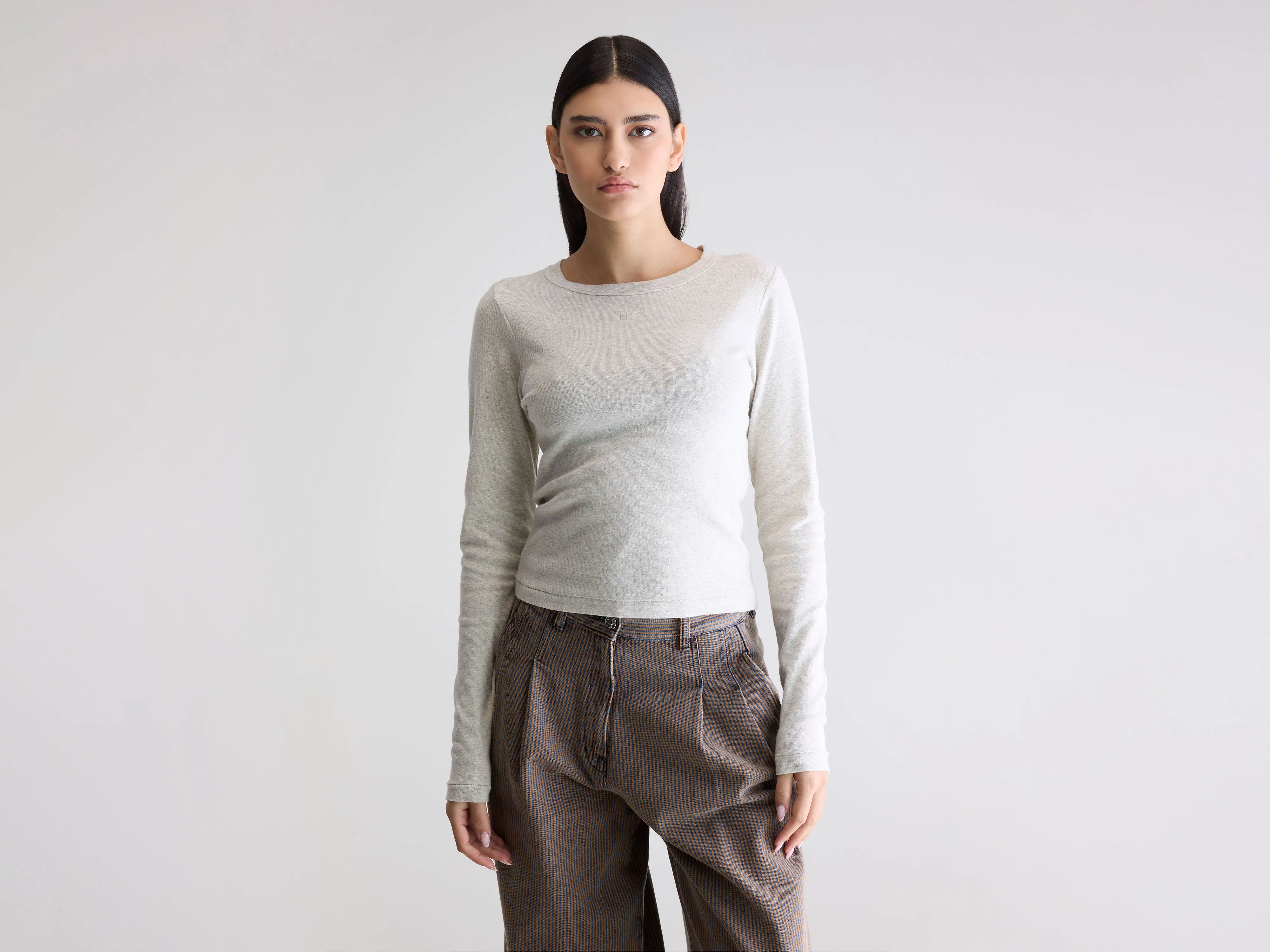 Flyer regular t-shirt (252 / W / OYSTER)