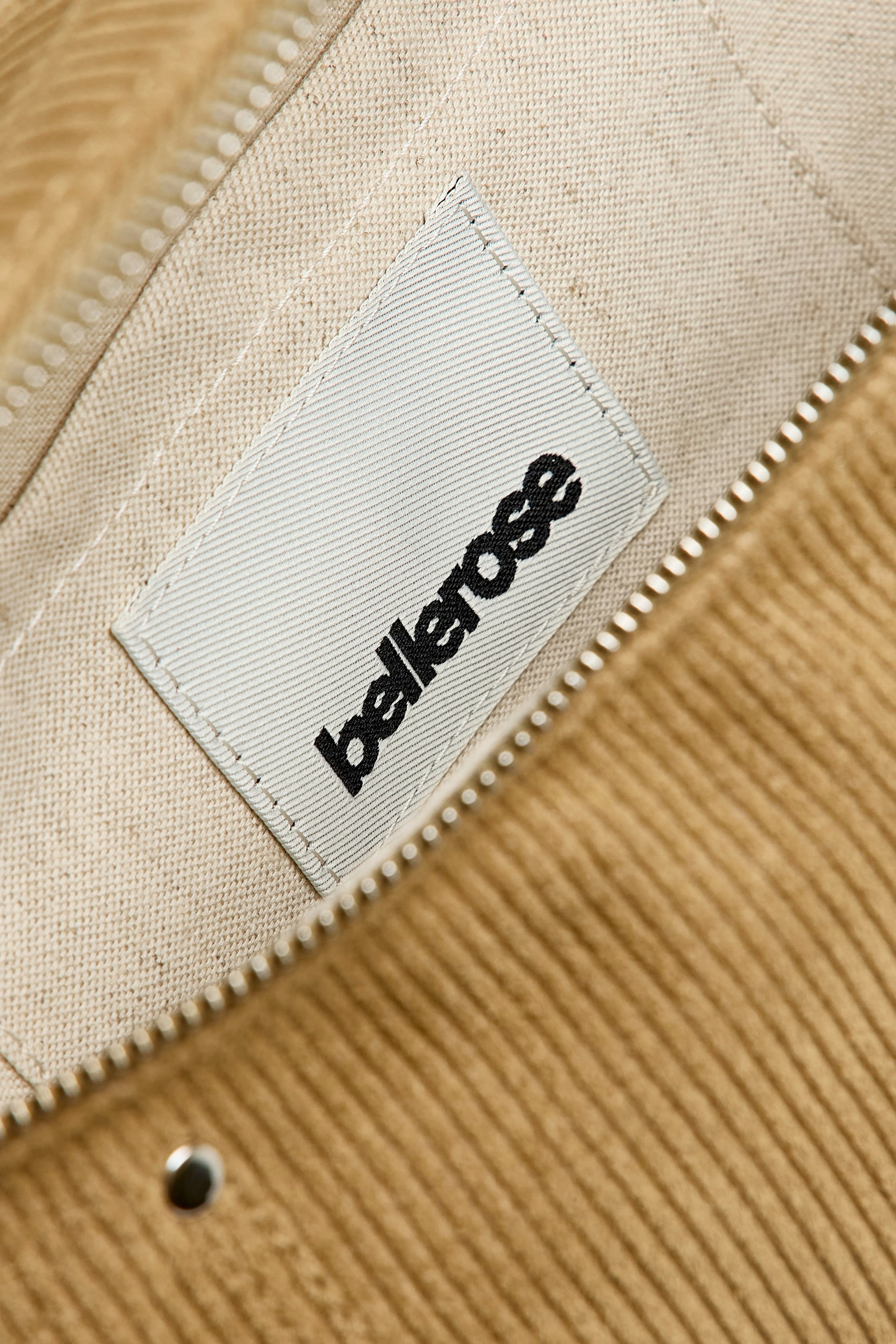 Souply camel corduroy tas (252 / W / CHINO)