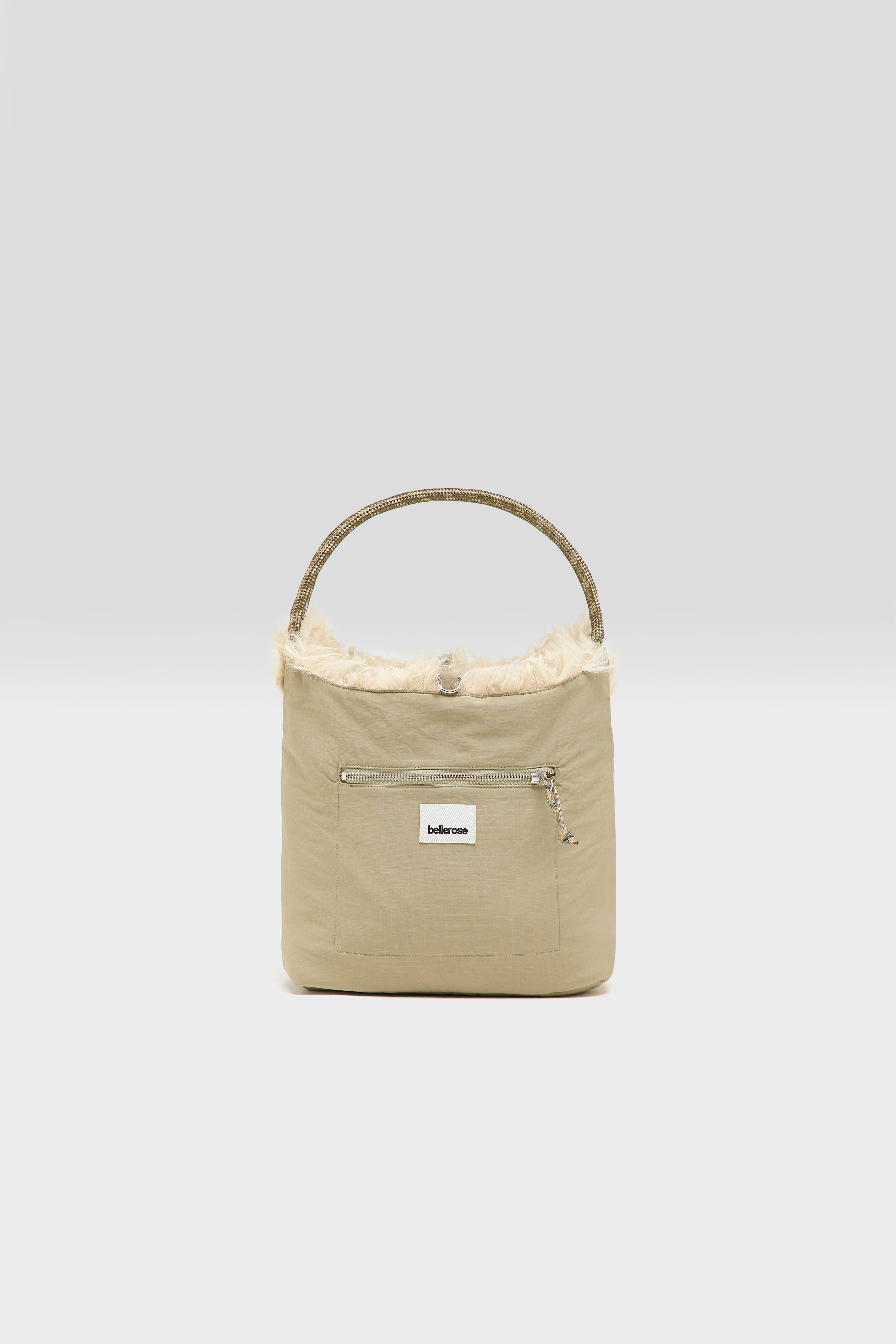Helmin shoulder bag (252 / W / NUAGE)