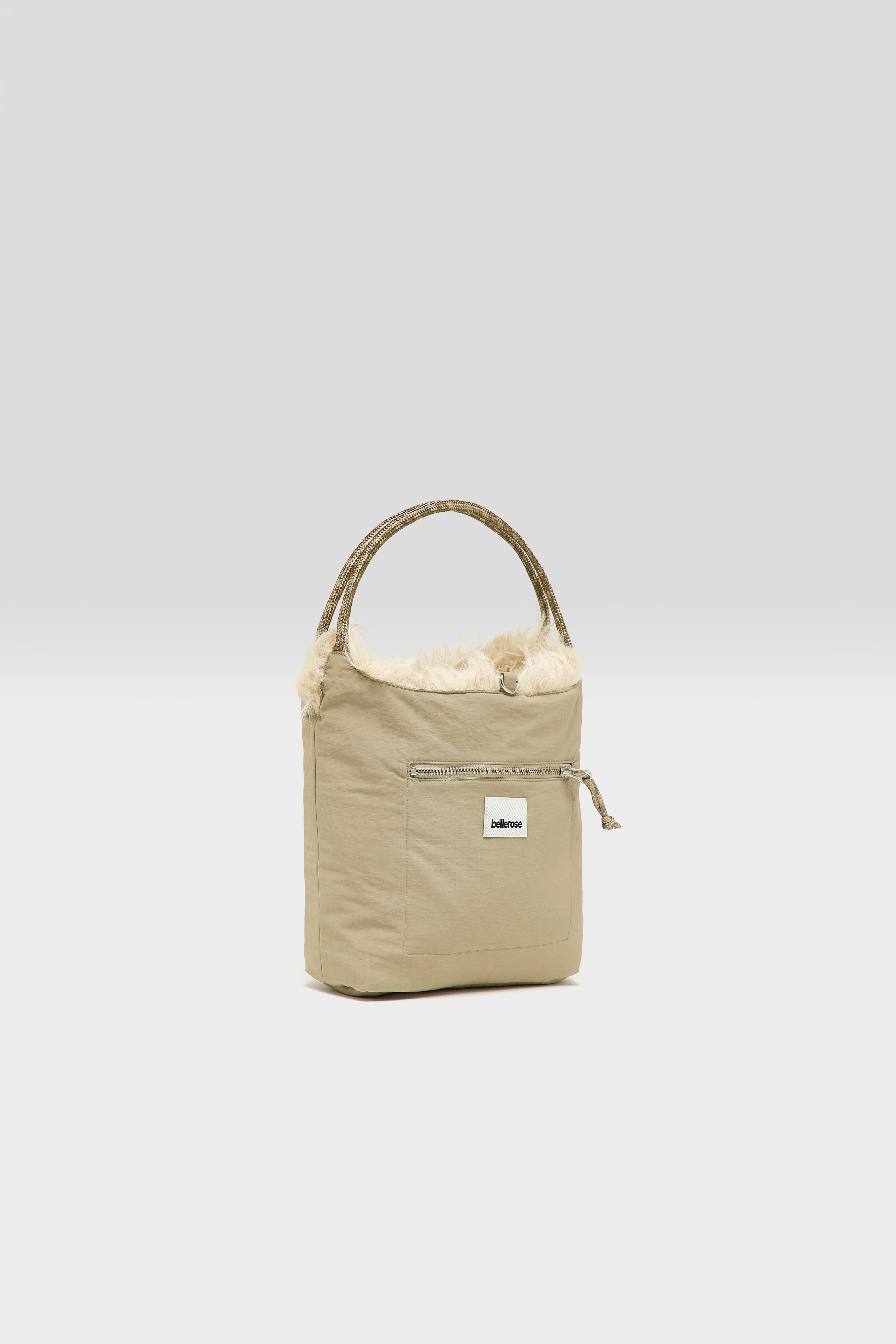 Helmin shoulder bag (252 / W / NUAGE)