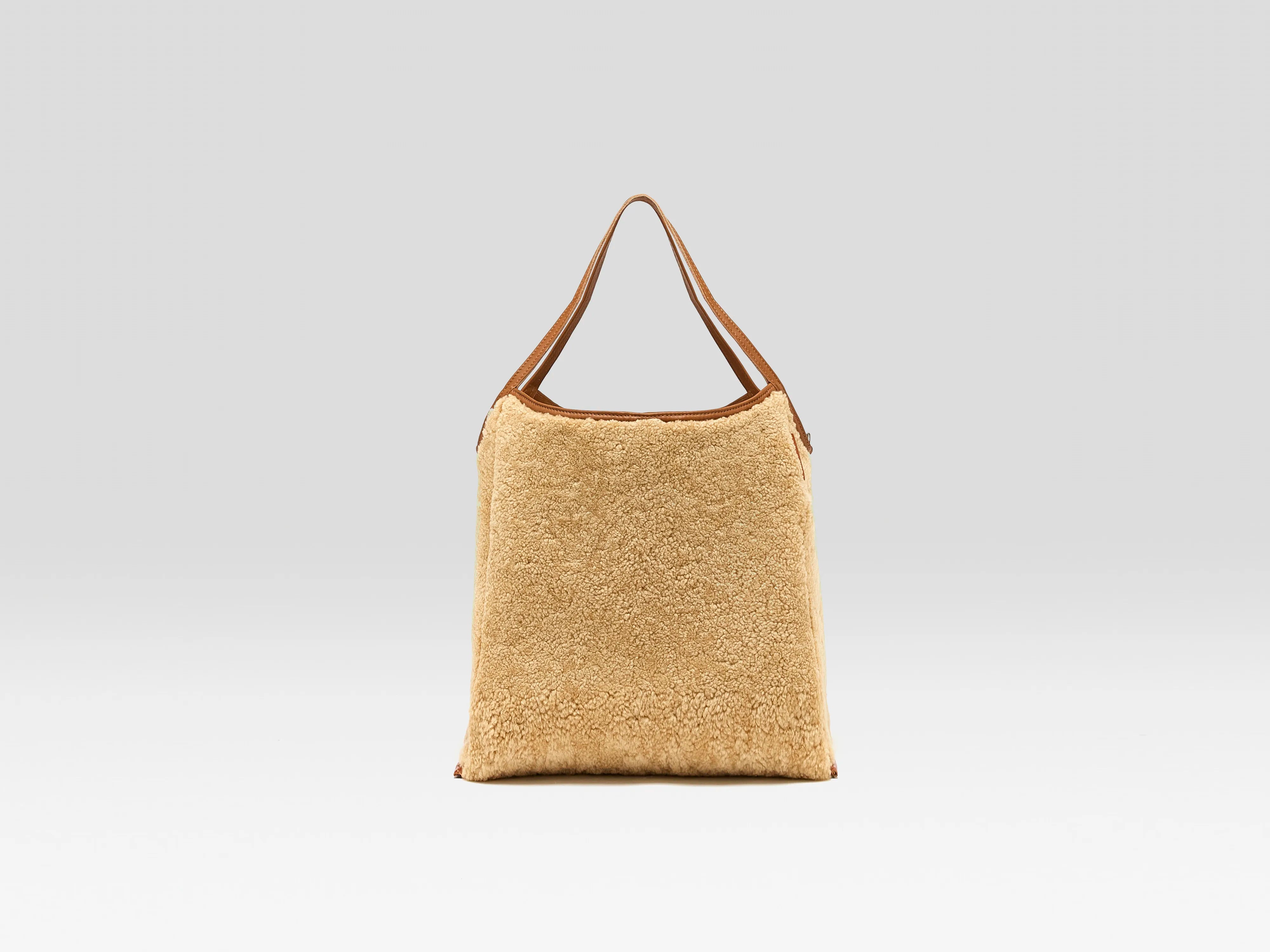 Sing shearling handtas (252 / W / SAVANNA)