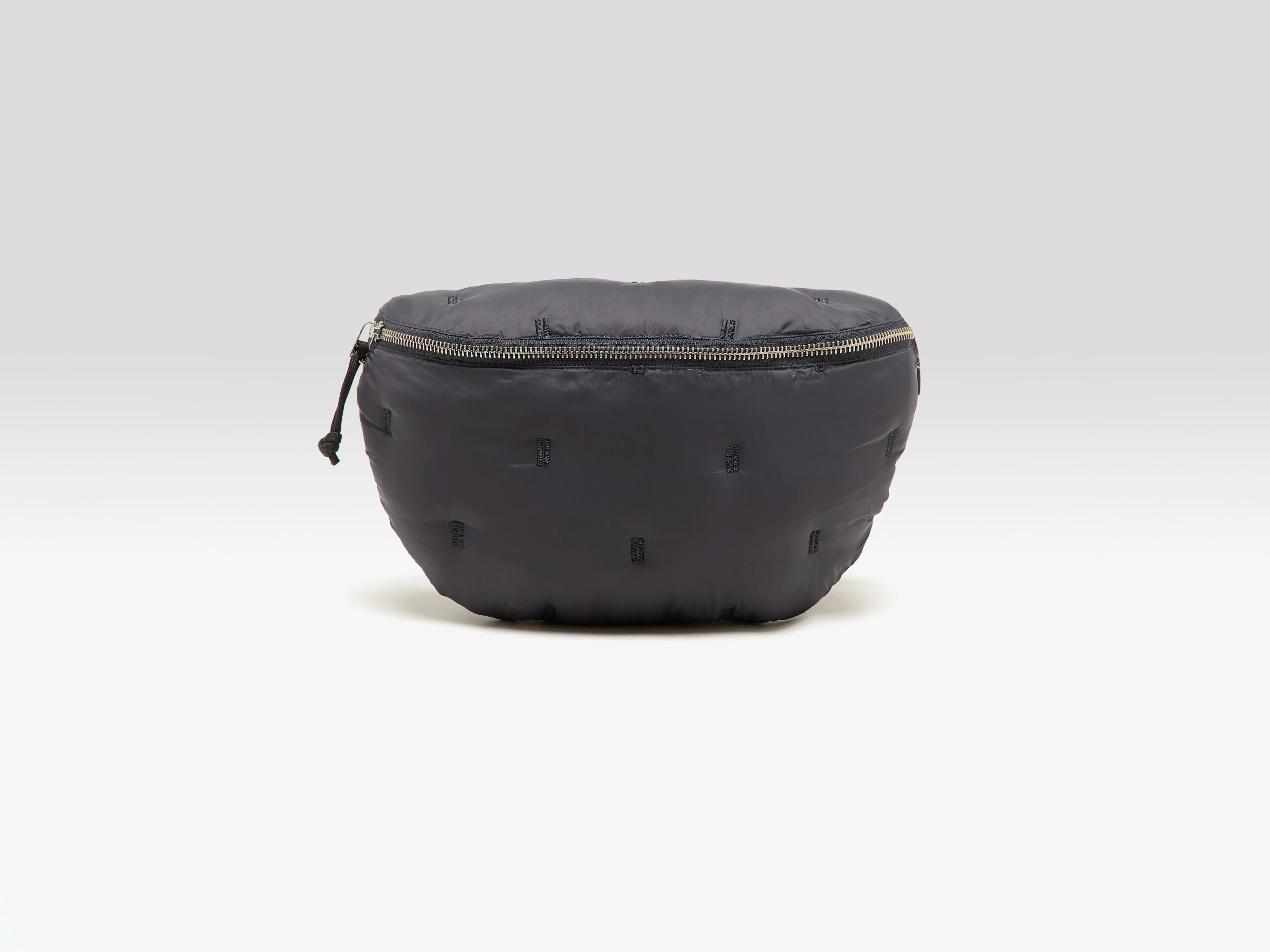 Hosie sling bag (252 / W / BLACK SAND)