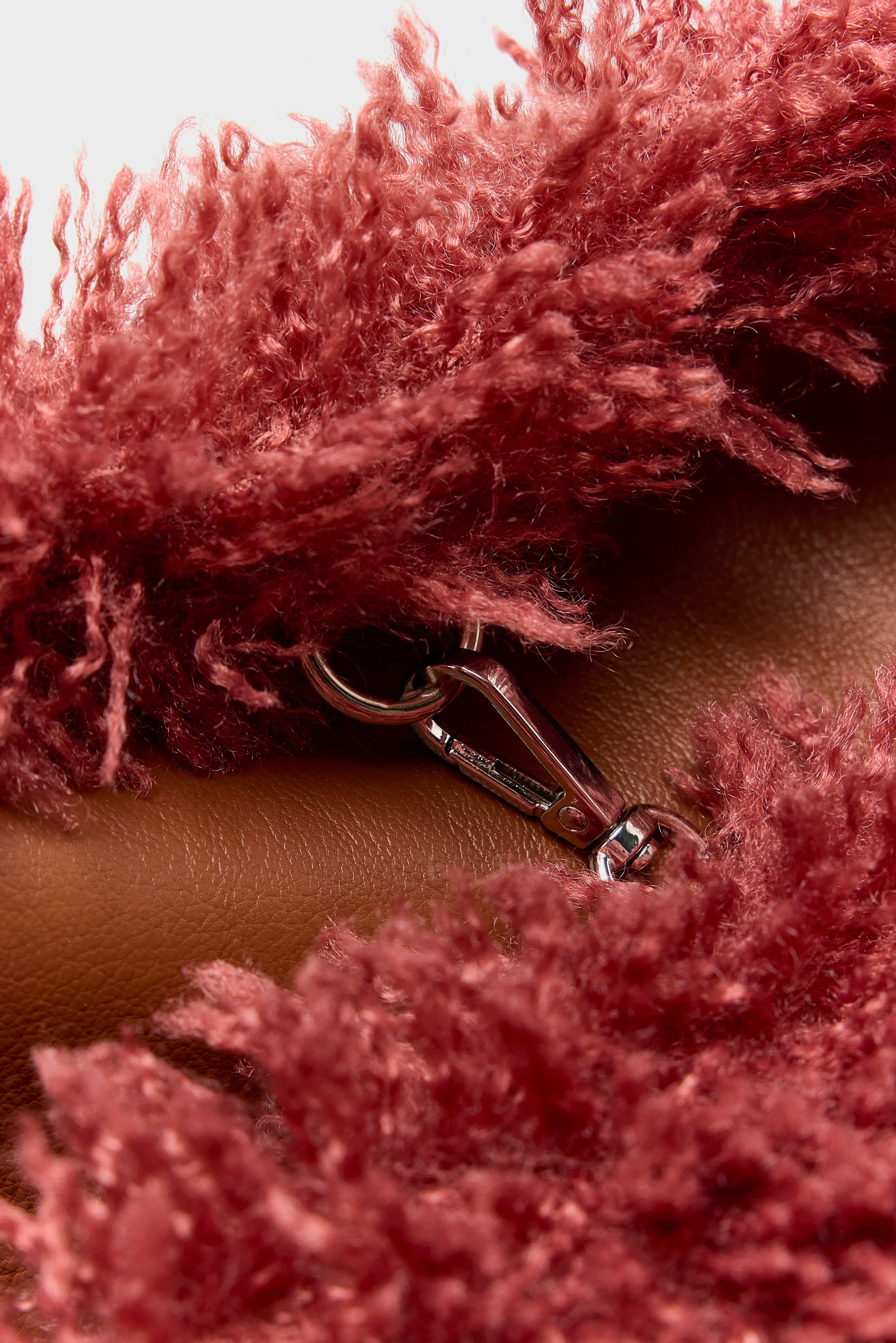 Hela faux fur schoudertas (252 / W / CAPRI)