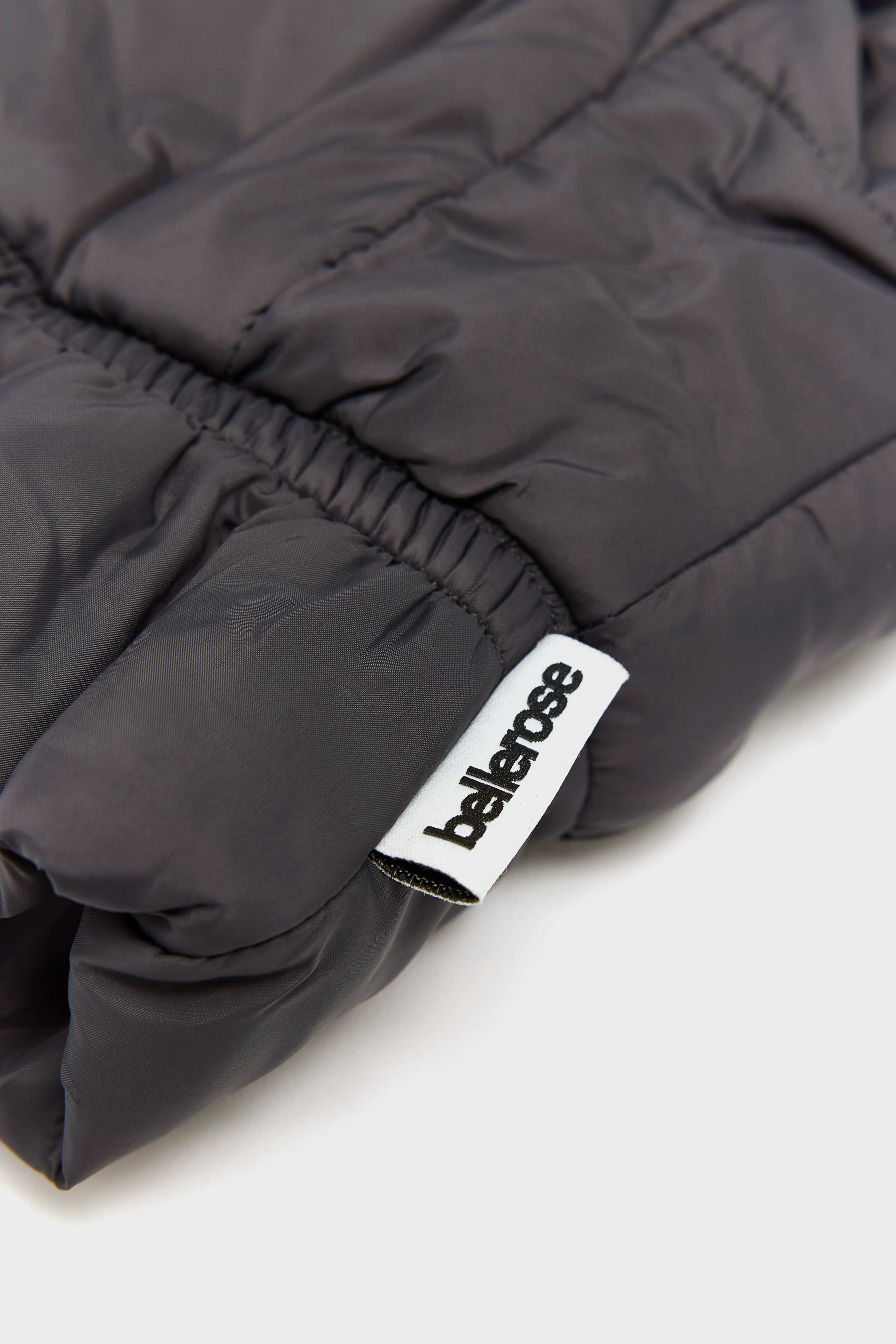 Hanimo padded mittens (252 / W / BLACK SAND)