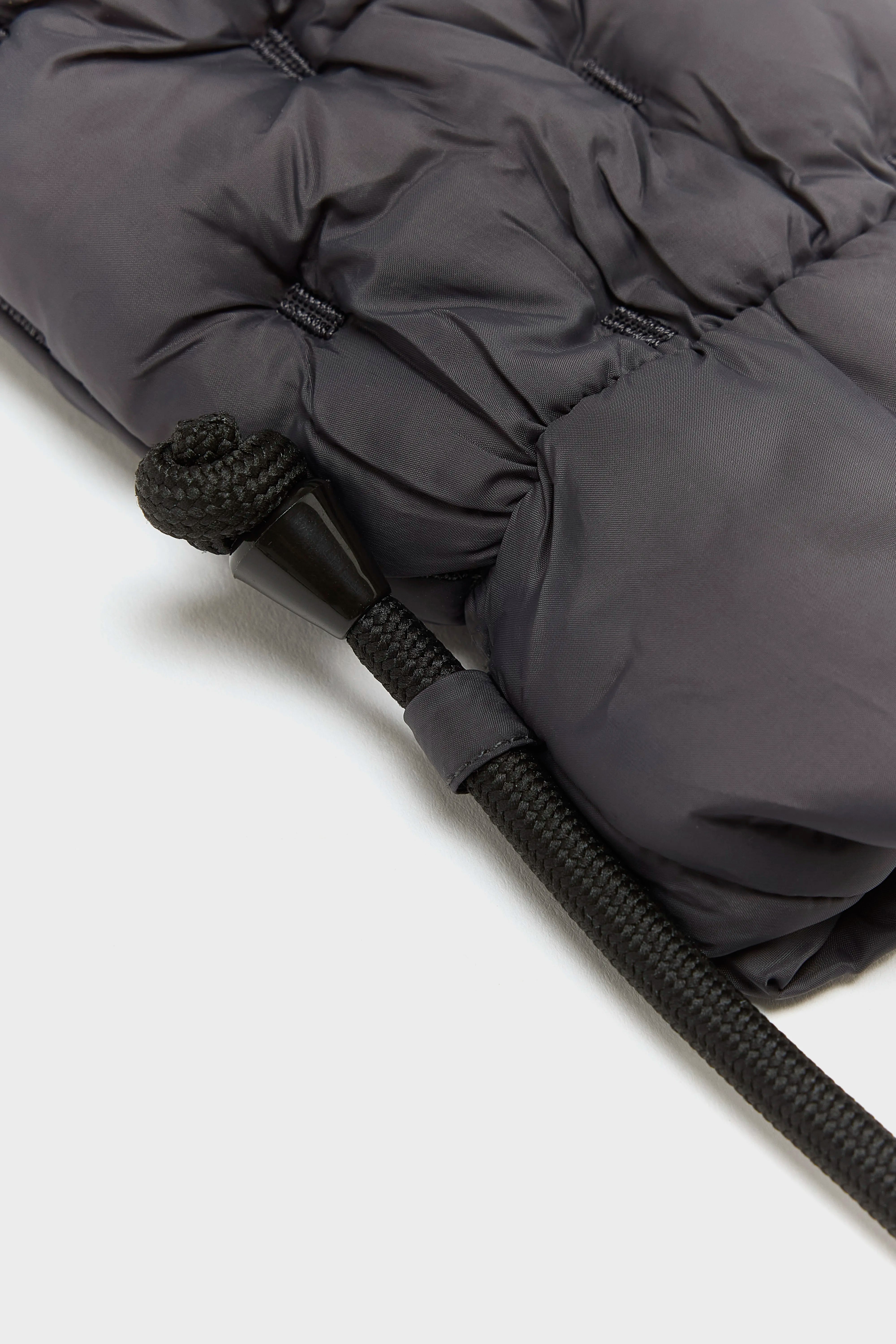 Hanimo padded mittens (252 / W / BLACK SAND)