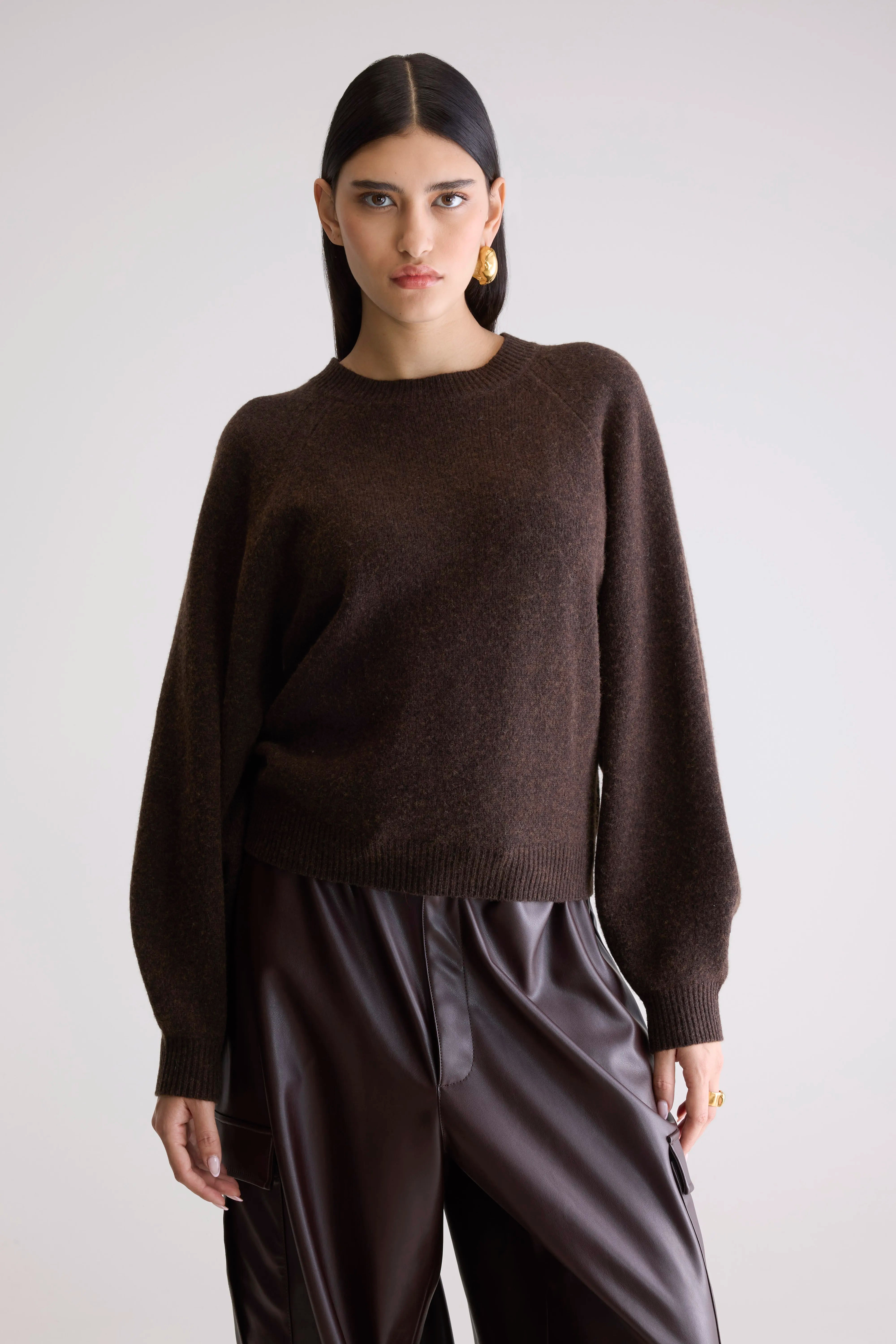 Ameka Trui Met Ronde Hals - Dark roast Voor Dames | Bellerose