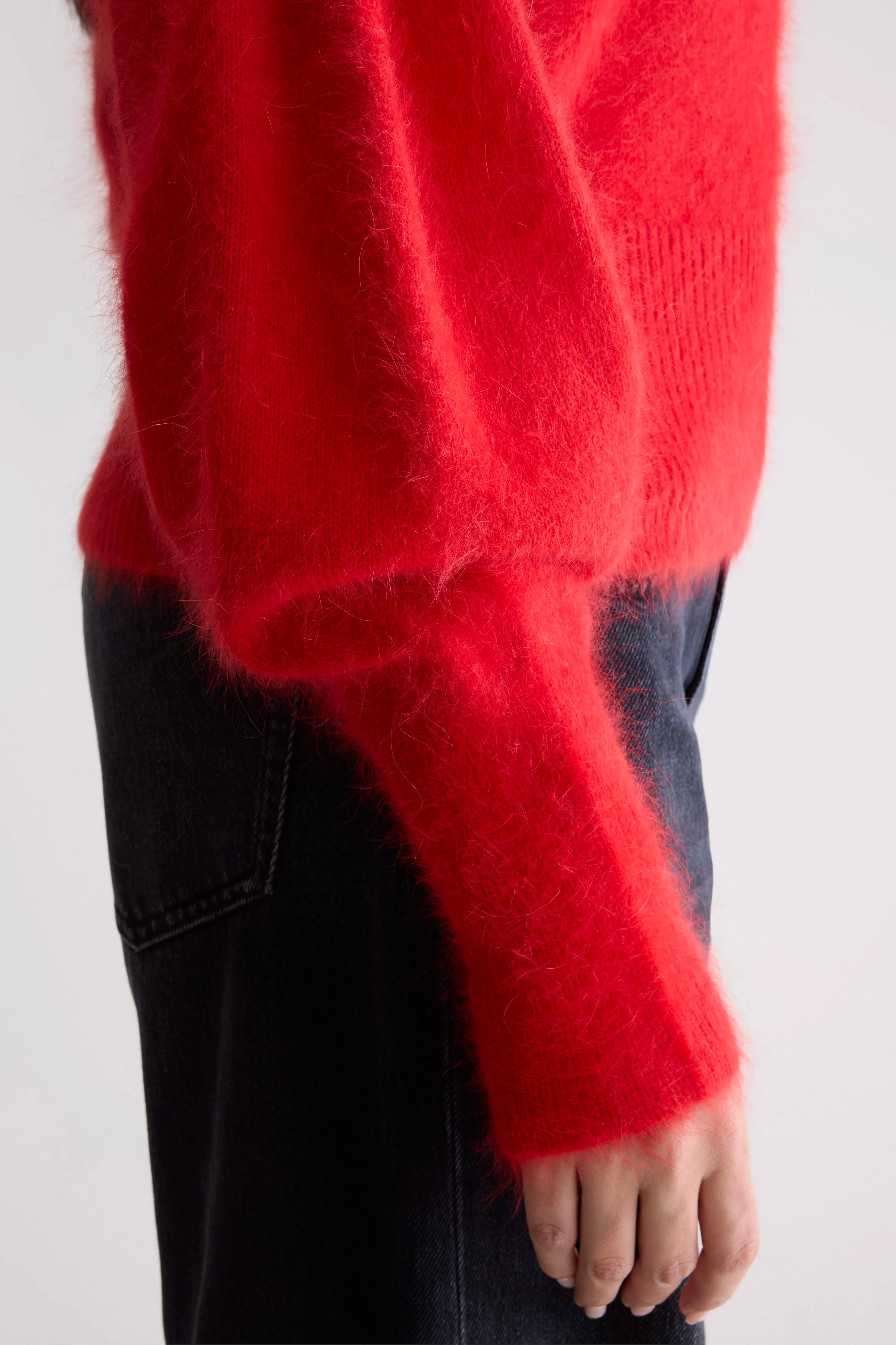 Dateka Fluffy Sweater (252 / W / SANGUINE)