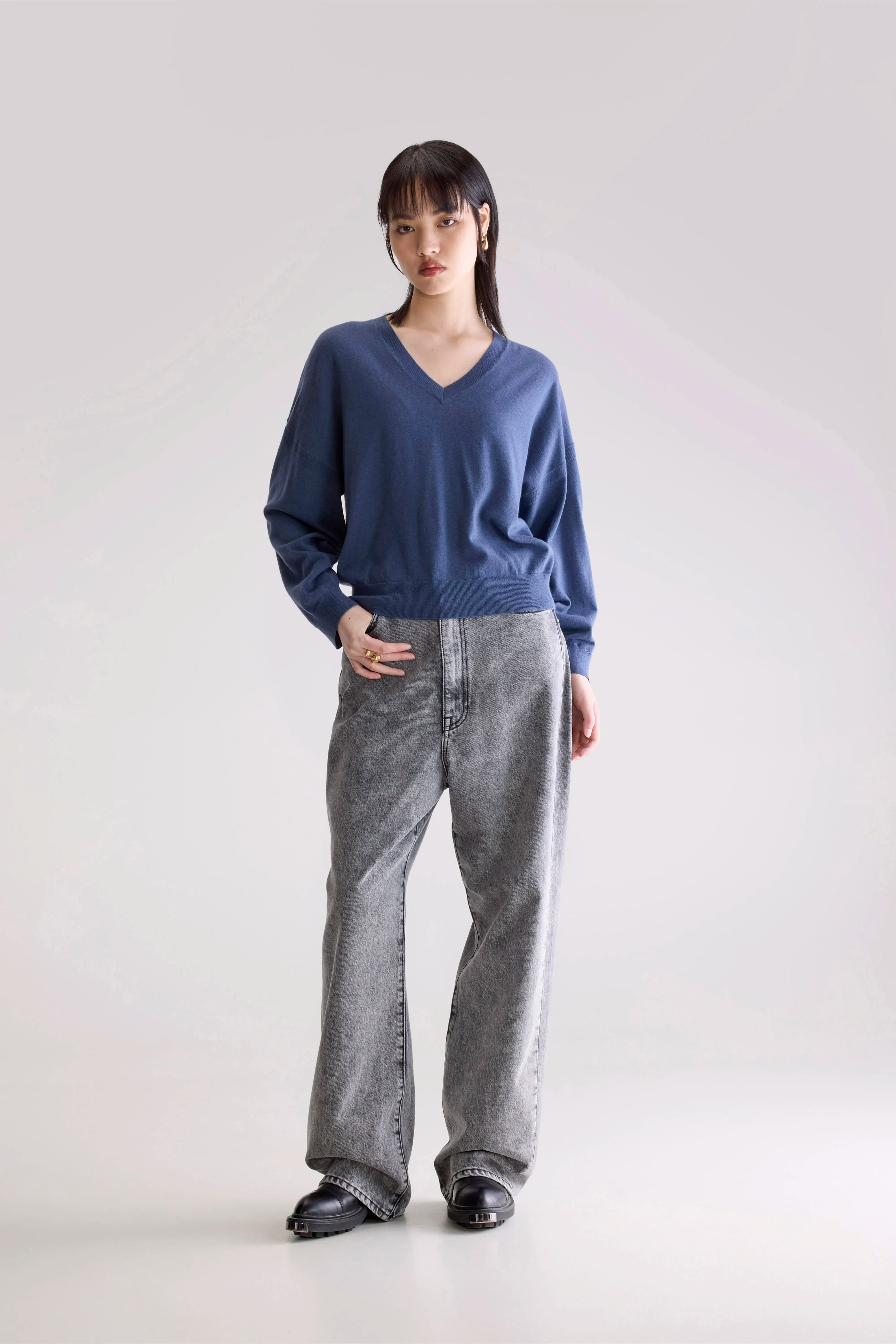 Pull Col V Arybev - Blues Pour Femme | Bellerose