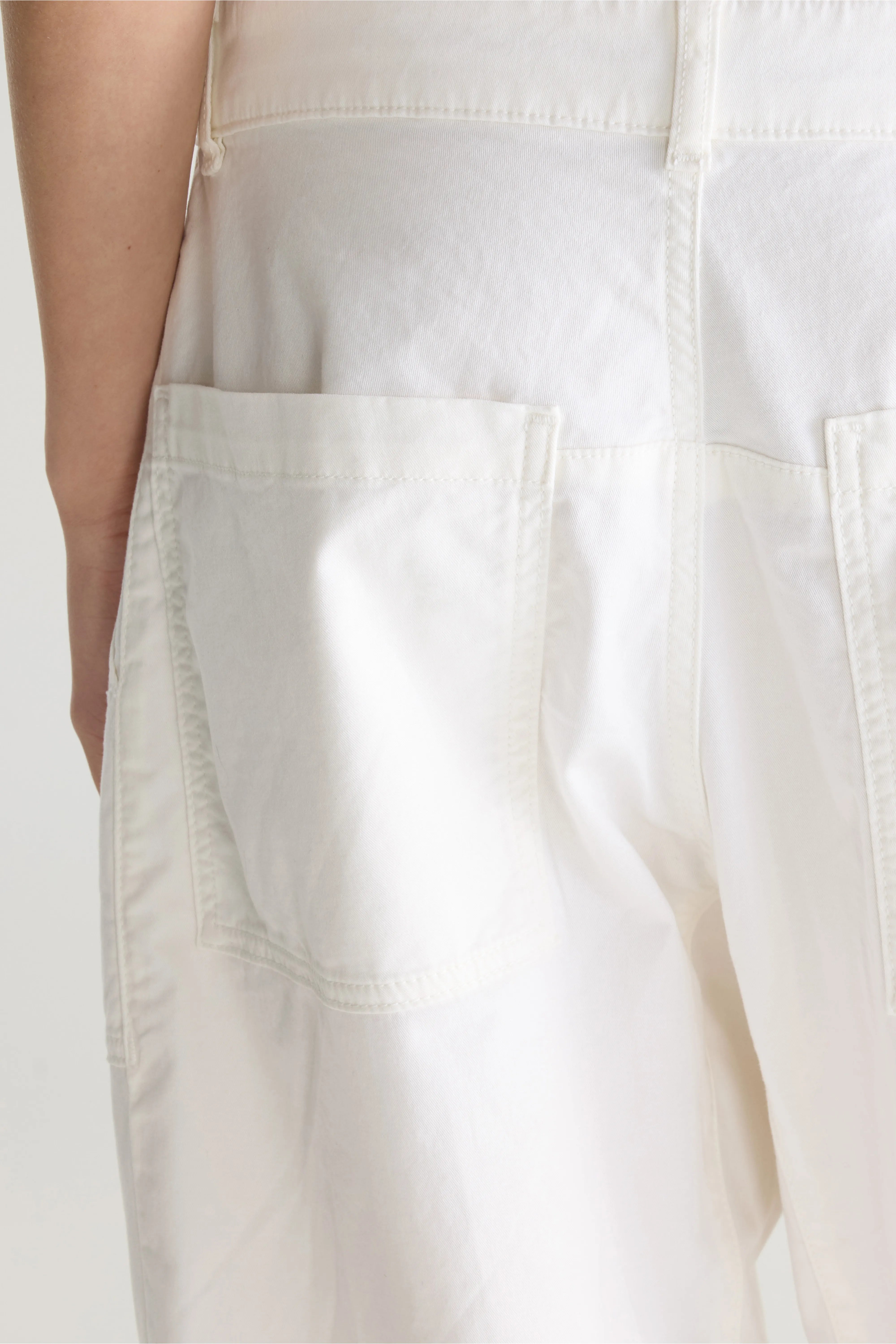 Kiara relaxed trousers (261 / W / WHITE)