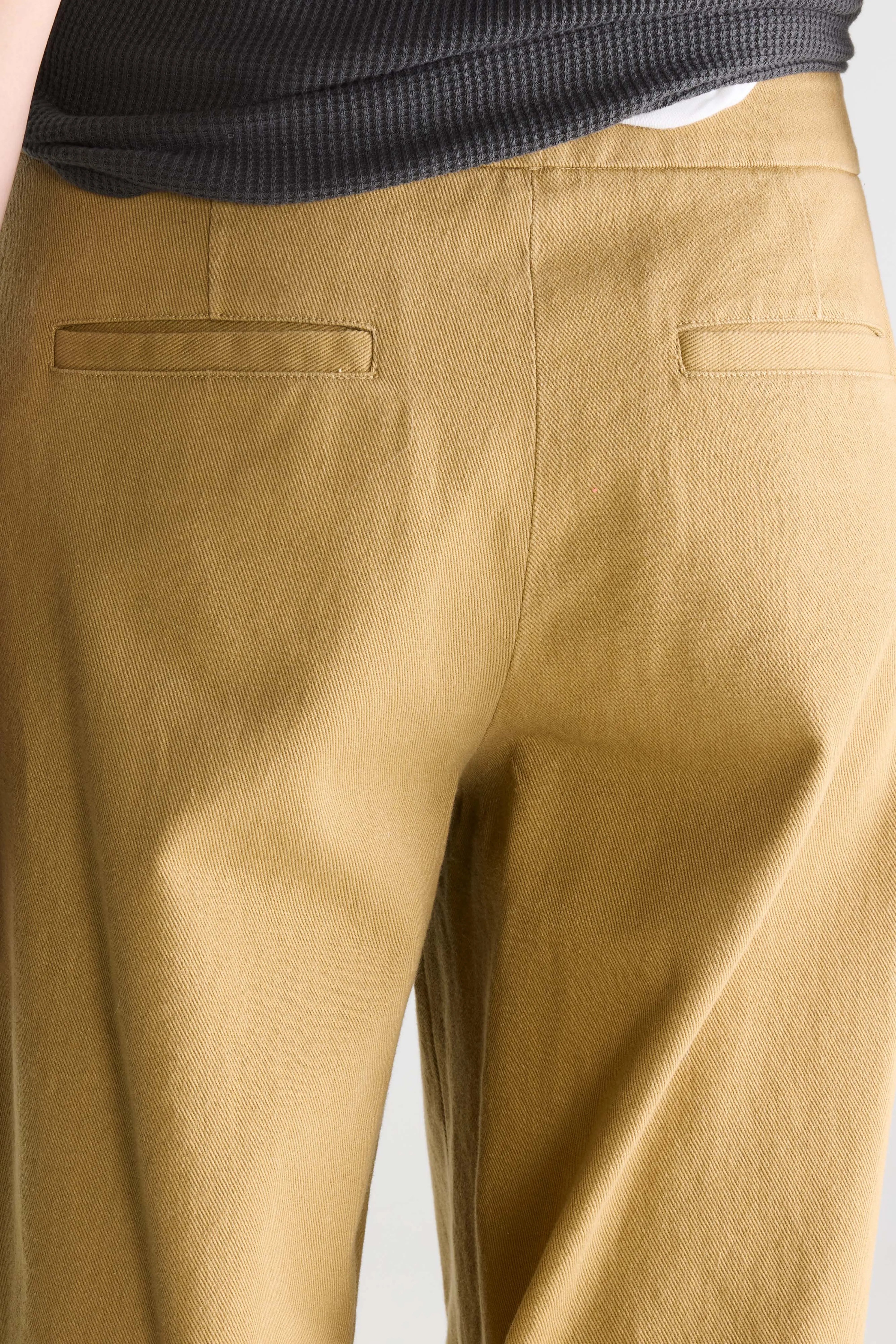 Jesper wide trousers (261 / W / SAHARA)