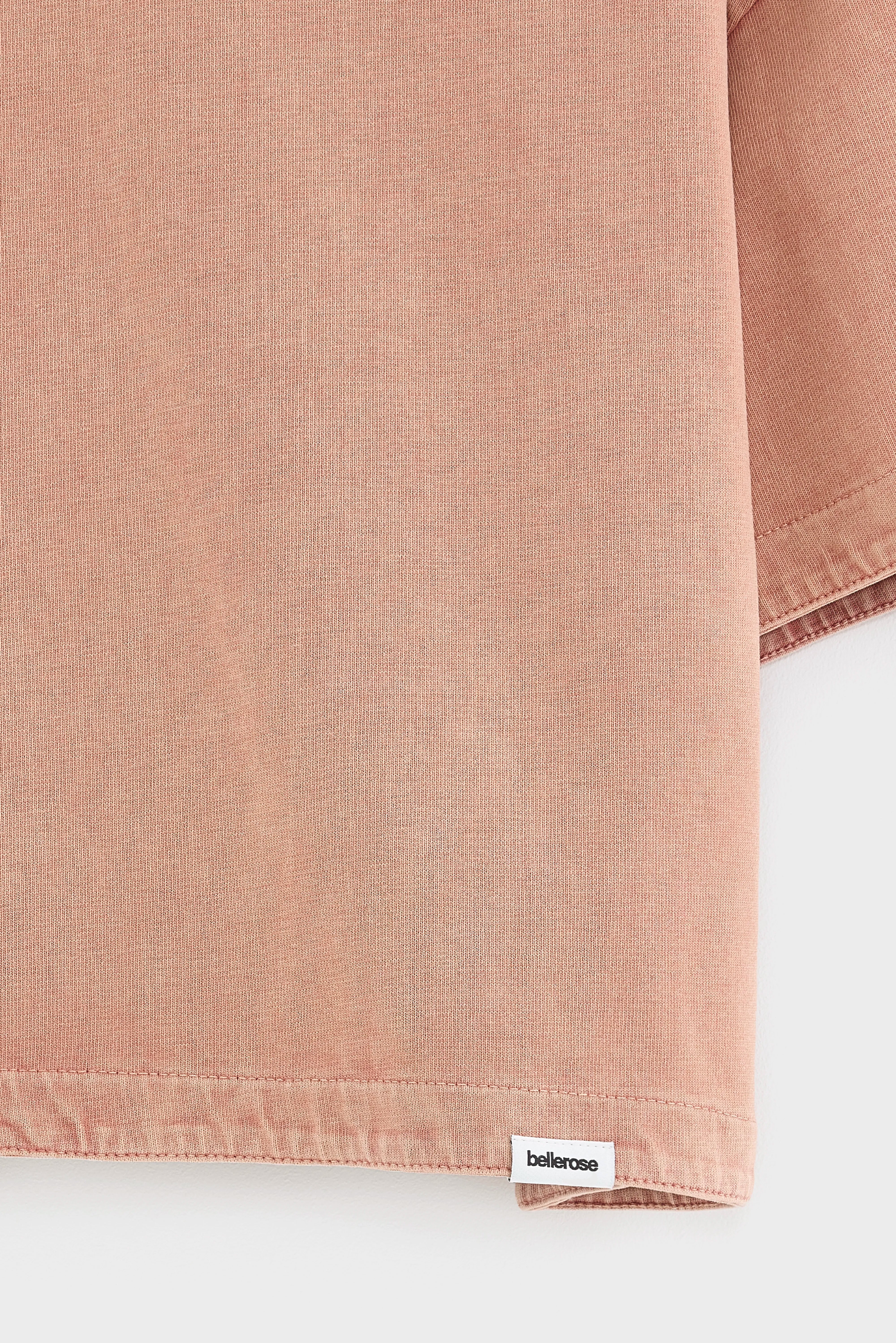 Fan cropped t-shirt (261 / W / ETRUSCAN RED)