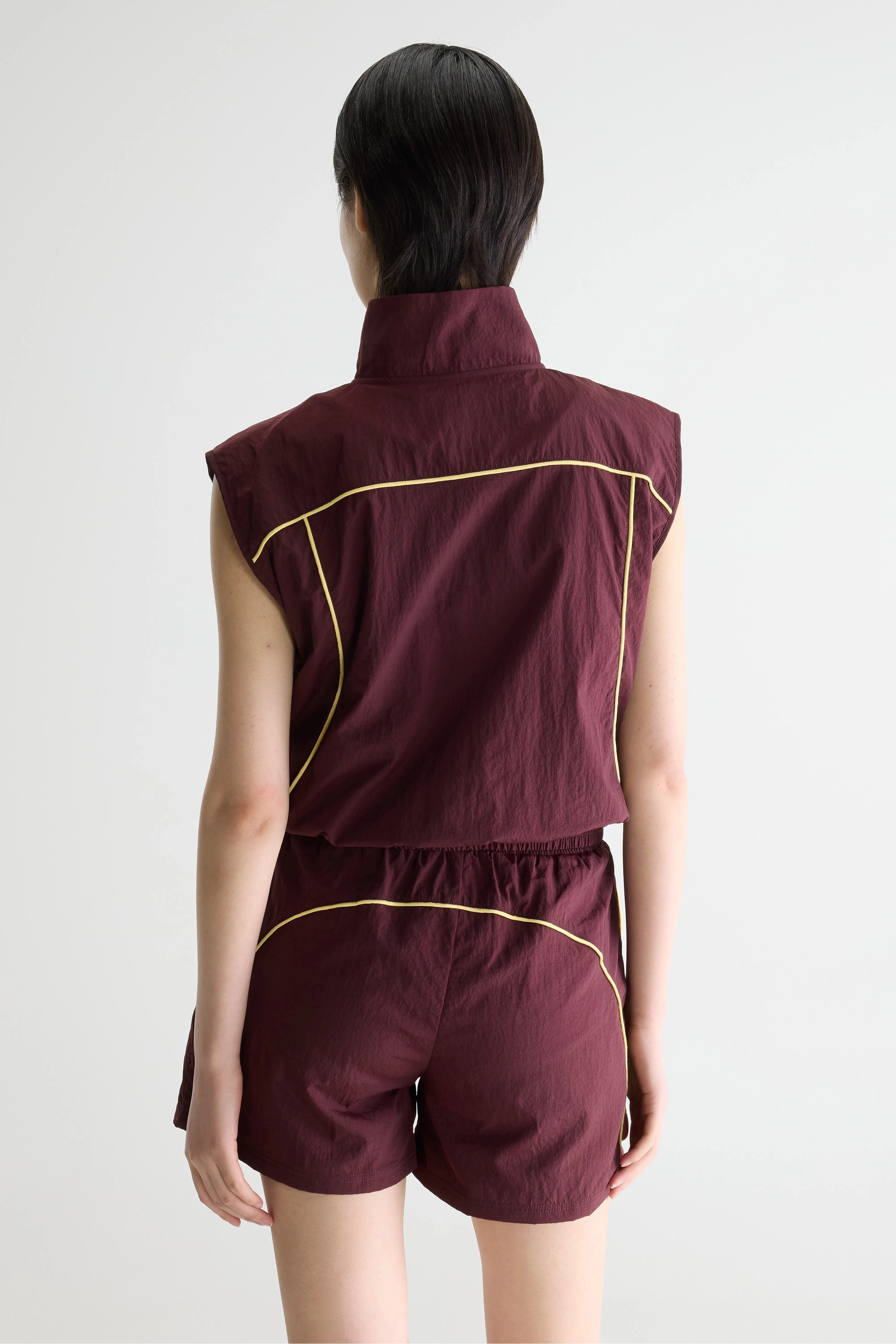 Tinta Sleeveless Sports Veste - Wine For Women | Bellerose