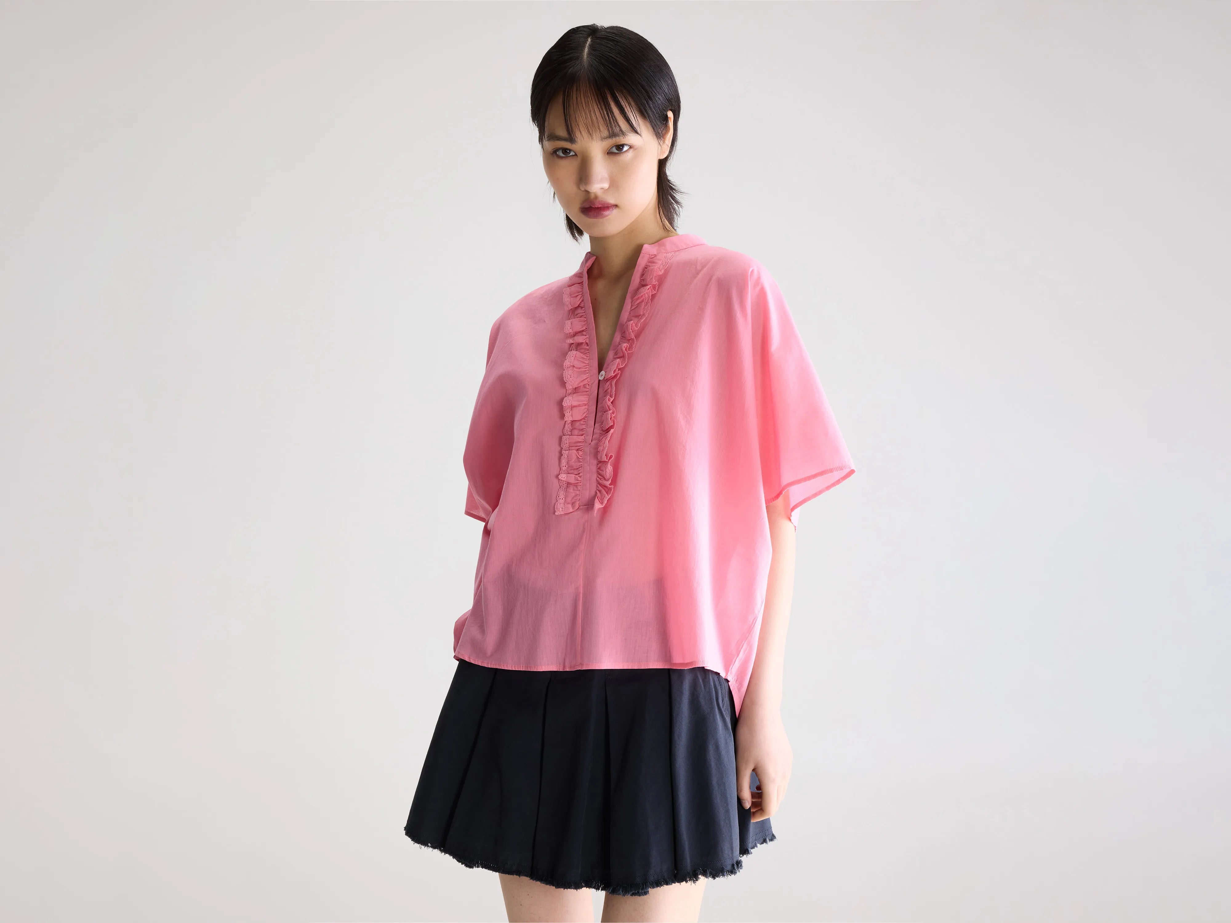 Dahlia ruffled blouse (261 / W / GERANIUM)