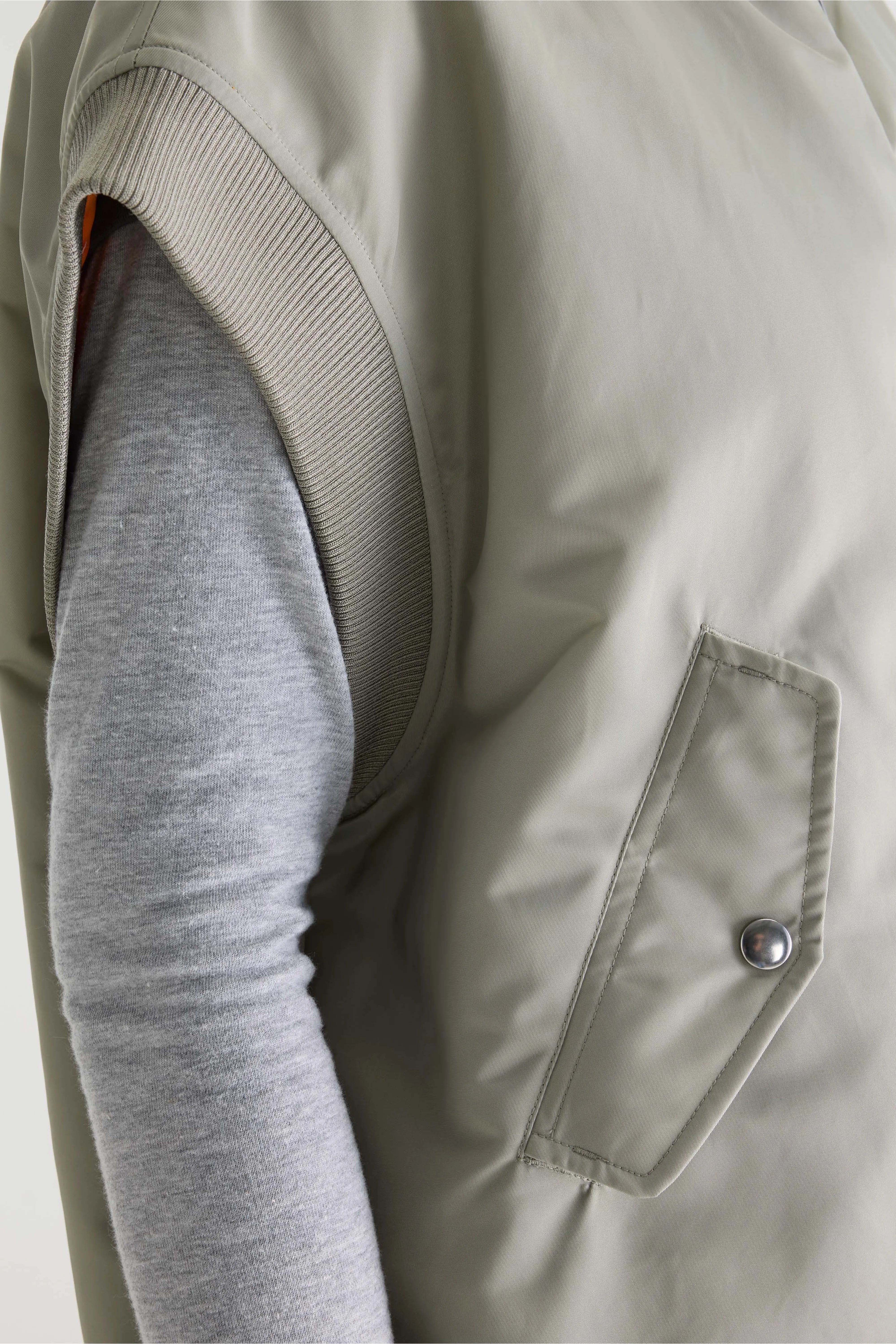 Hiroki mouwloze jas (261 / W / MERCURY)