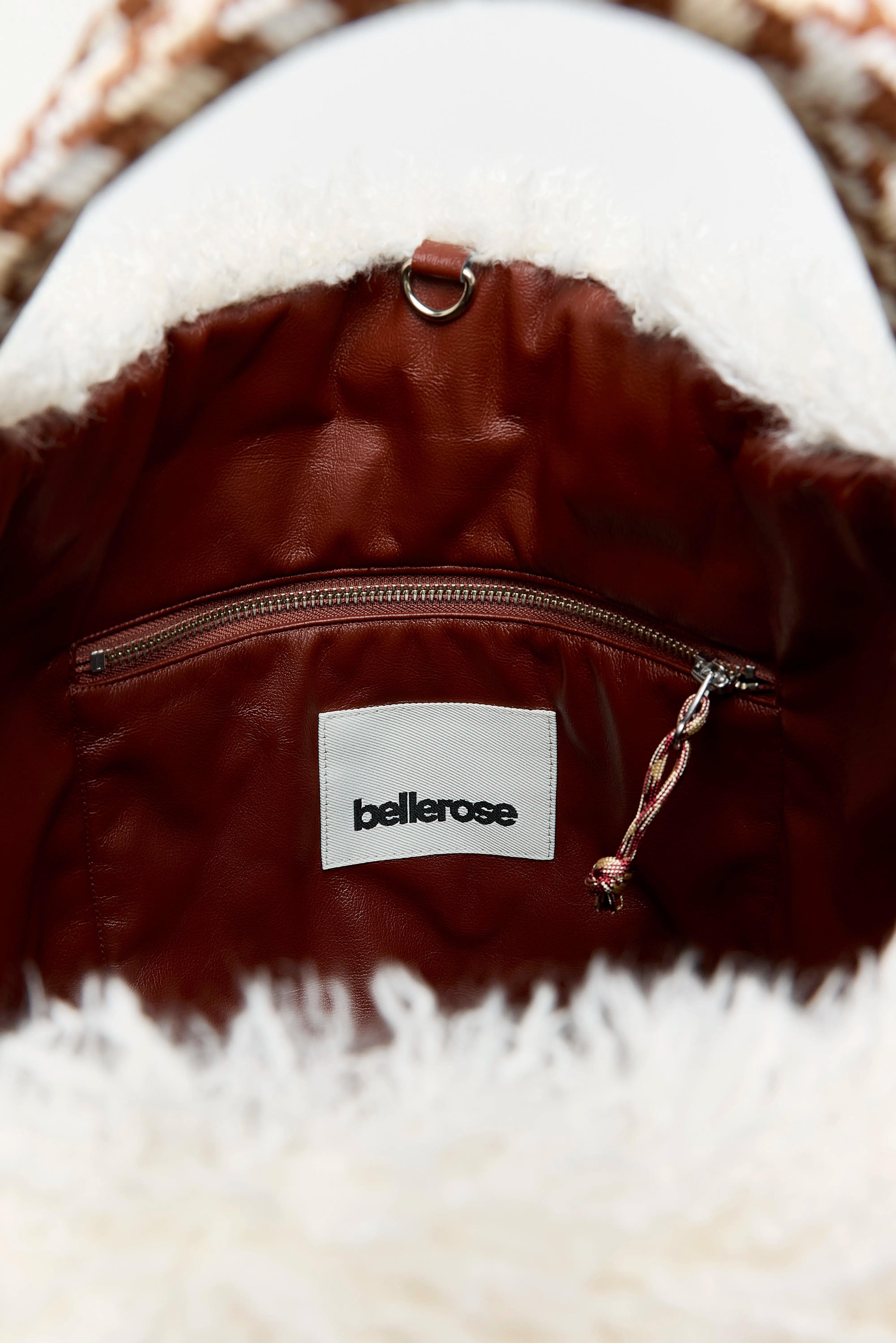 Helado tas (261 / W / LOTUS)