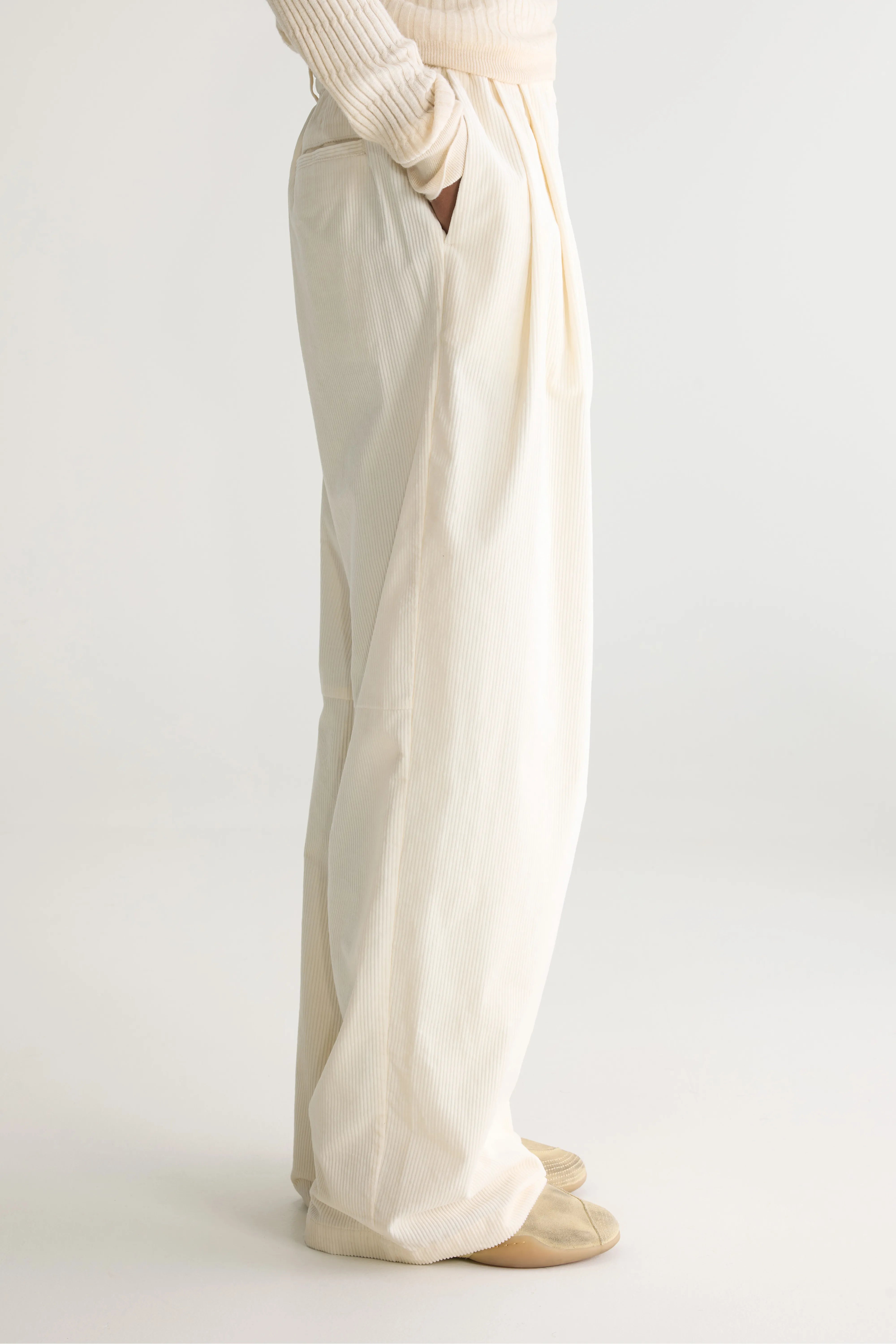 Jilo Tapered Corduroy Broek - Natural Voor Dames | Bellerose