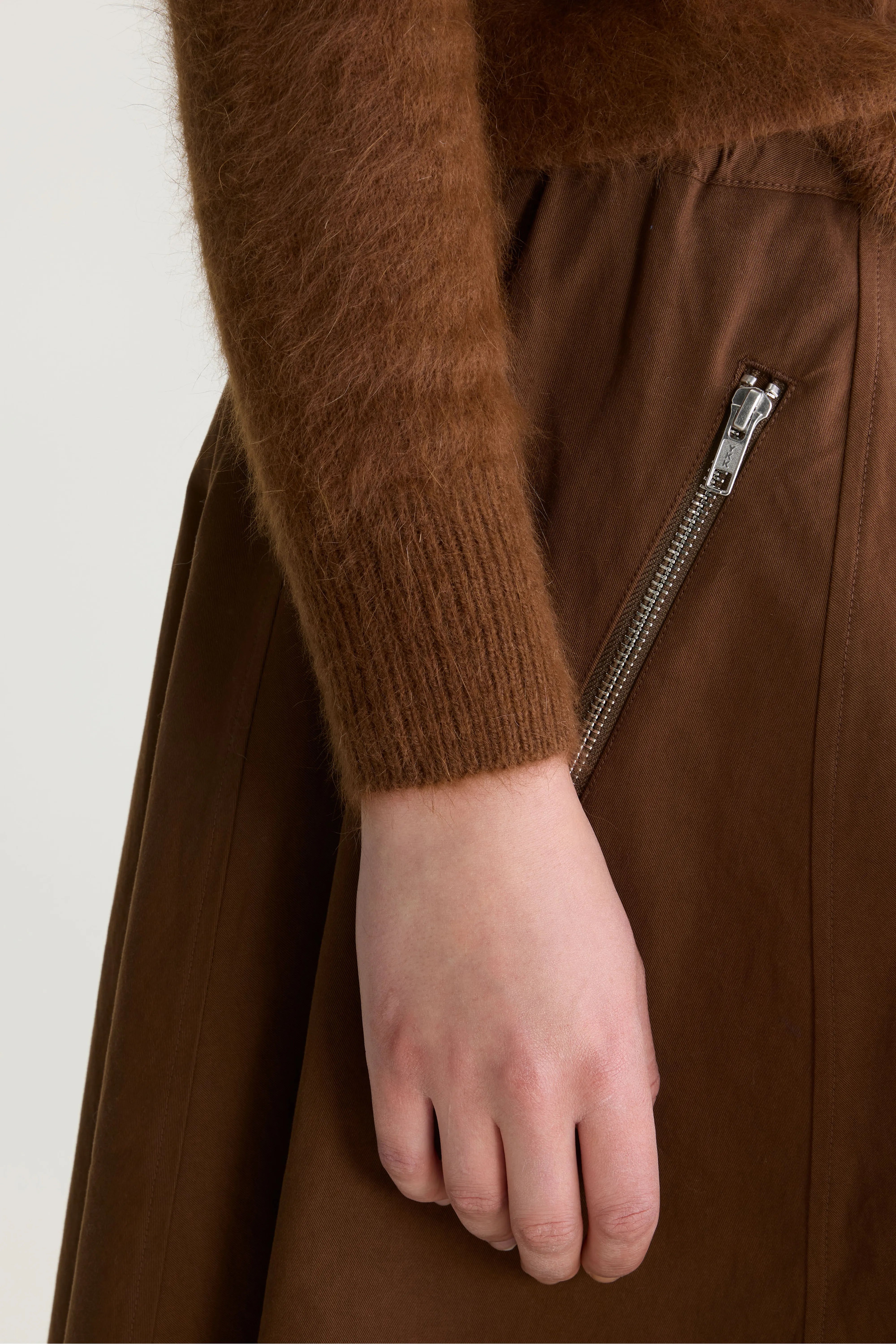 Harlin relaxte midirok (262 / W / MOCCA)
