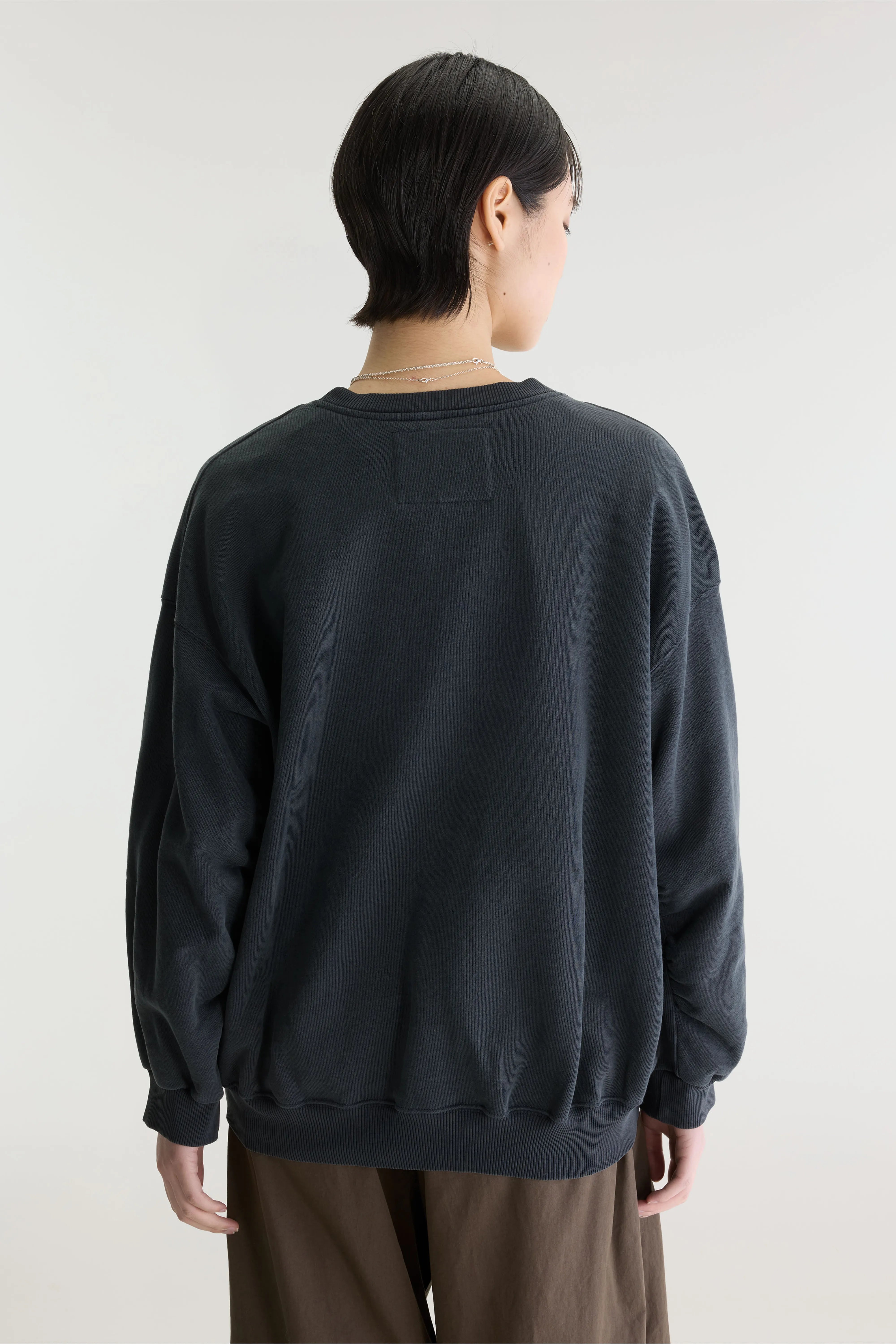Frig sweatshirt met ronde hals (262 / W / BLACK BEAUTY)