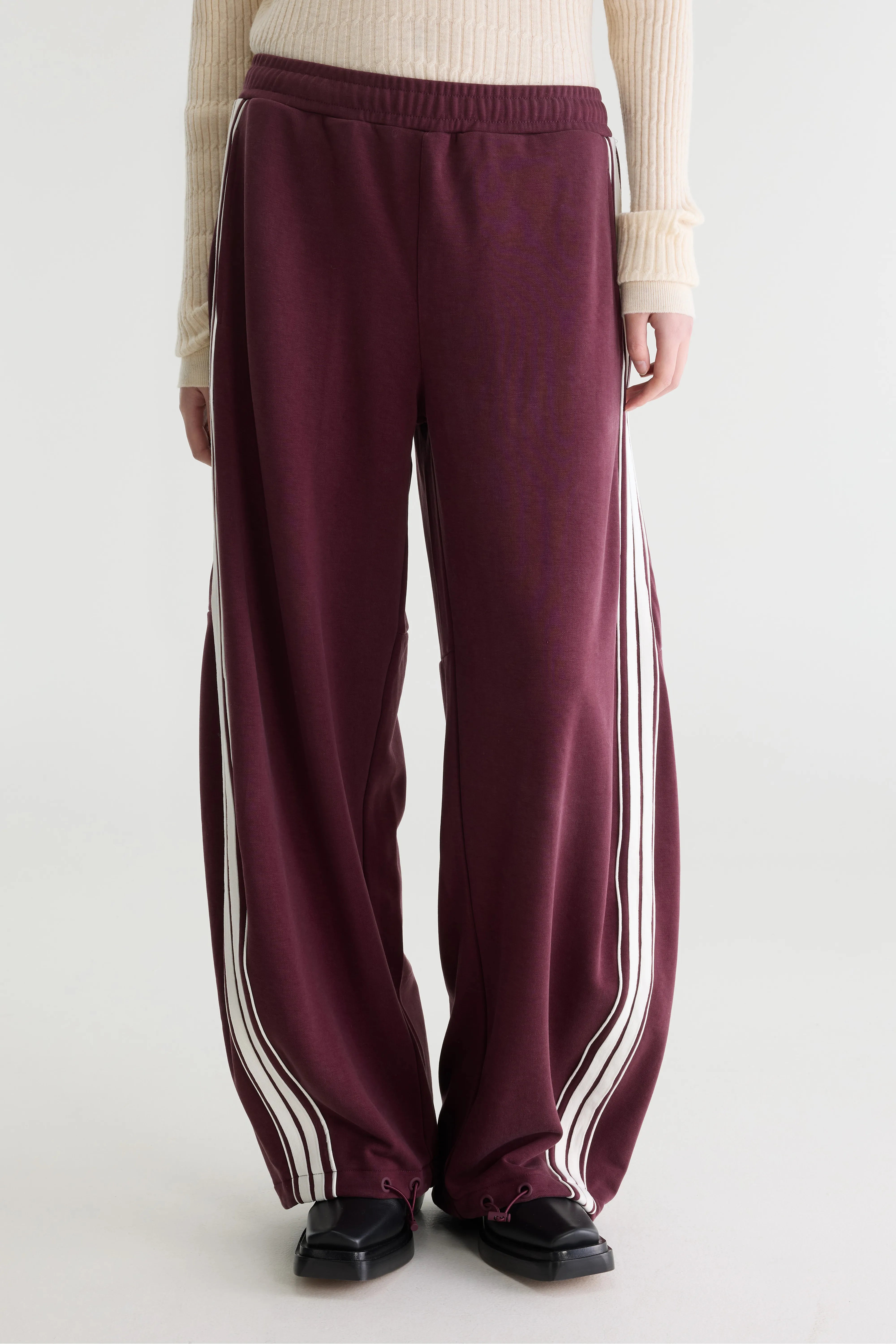 Tamy wijde joggingbroek (262 / W / BURGUNDY)