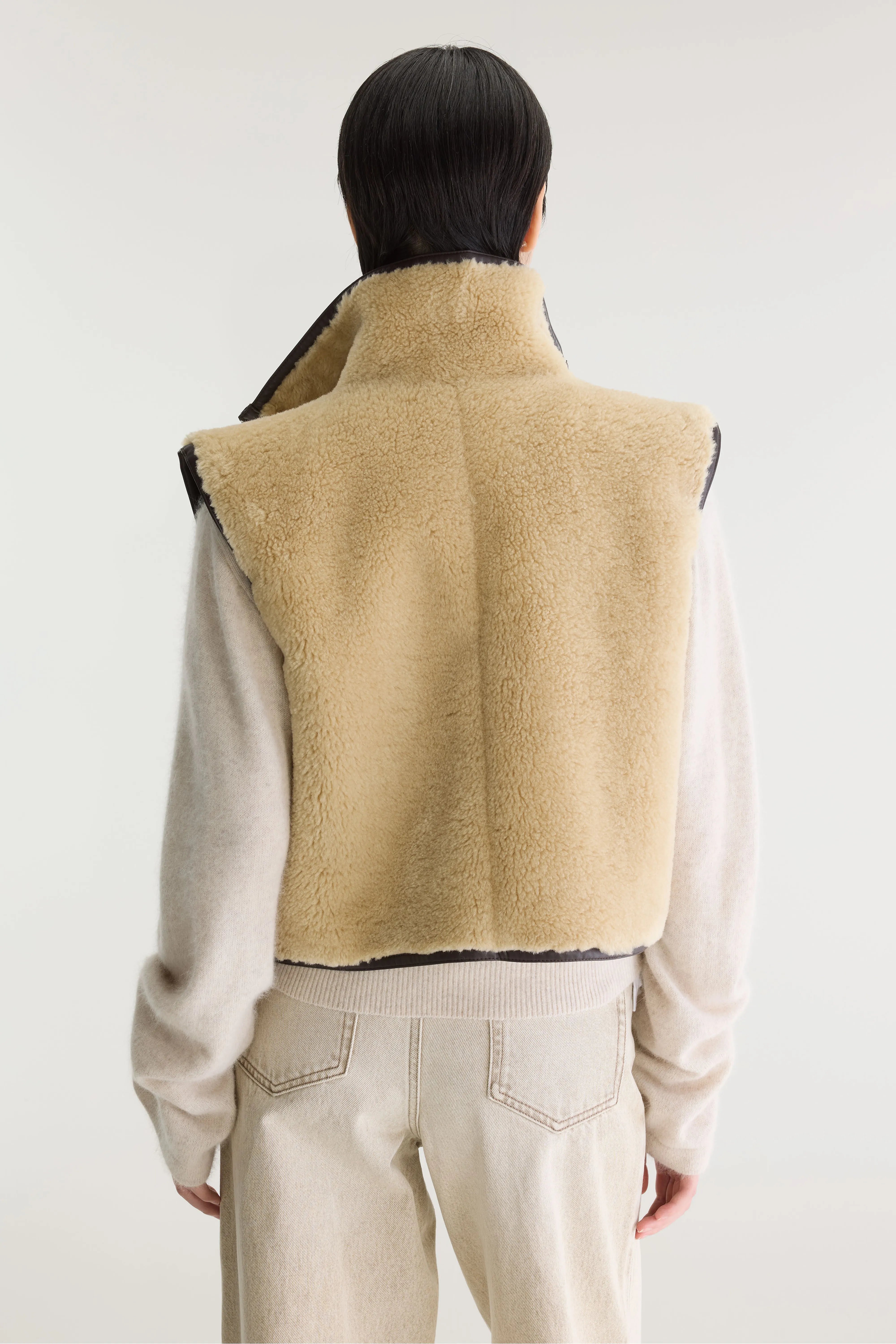 Jonson cropped sleeveless jacket (262 / W / SHEEP)