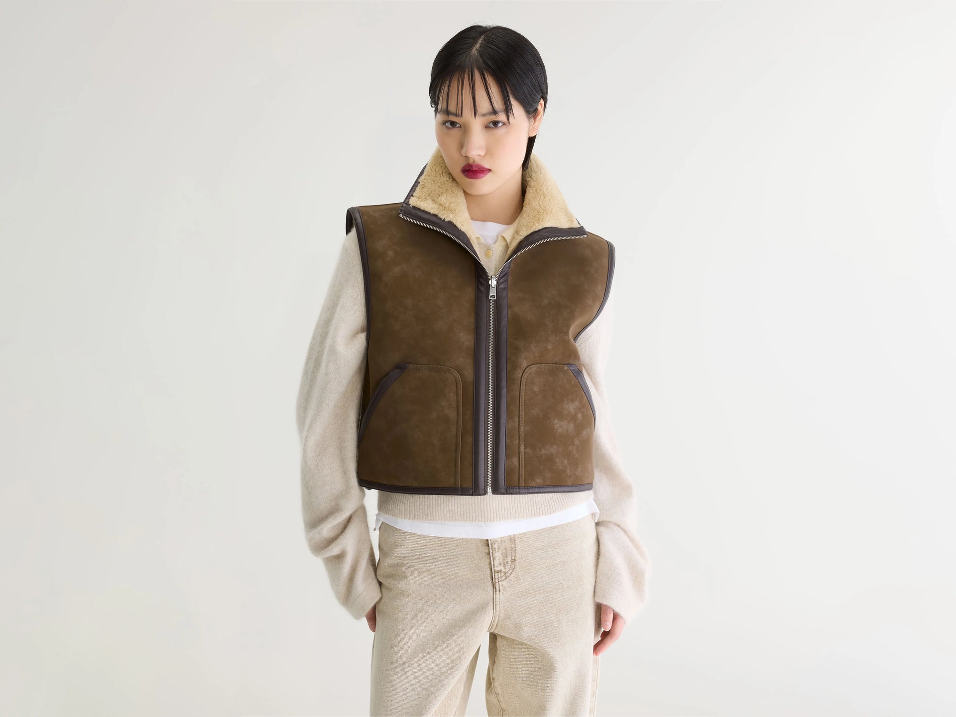 Beige cropped sleeveless jacket - Women | Bellerose