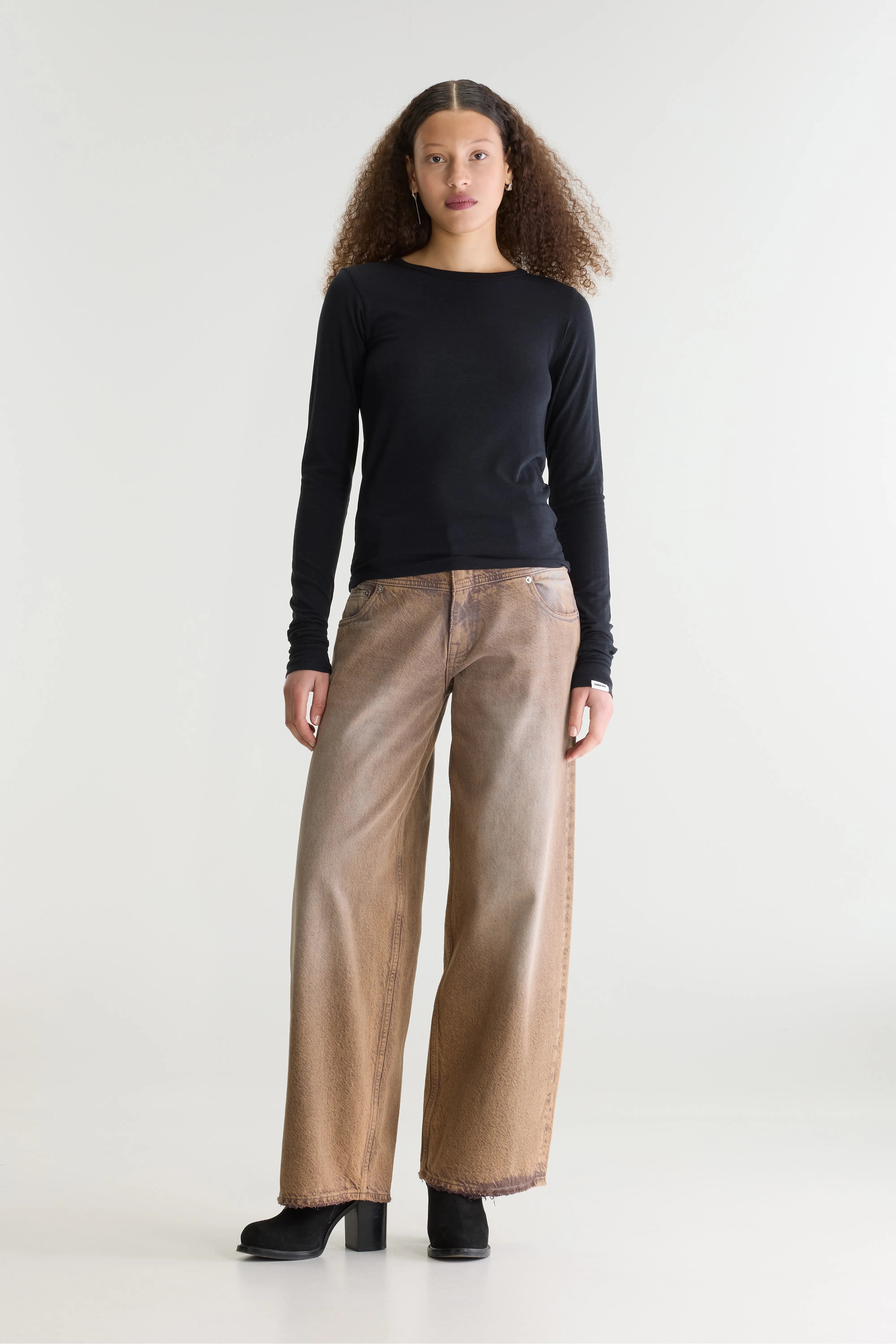 Fina slim fit t-shirt (262 / W / BLACK BEAUTY)