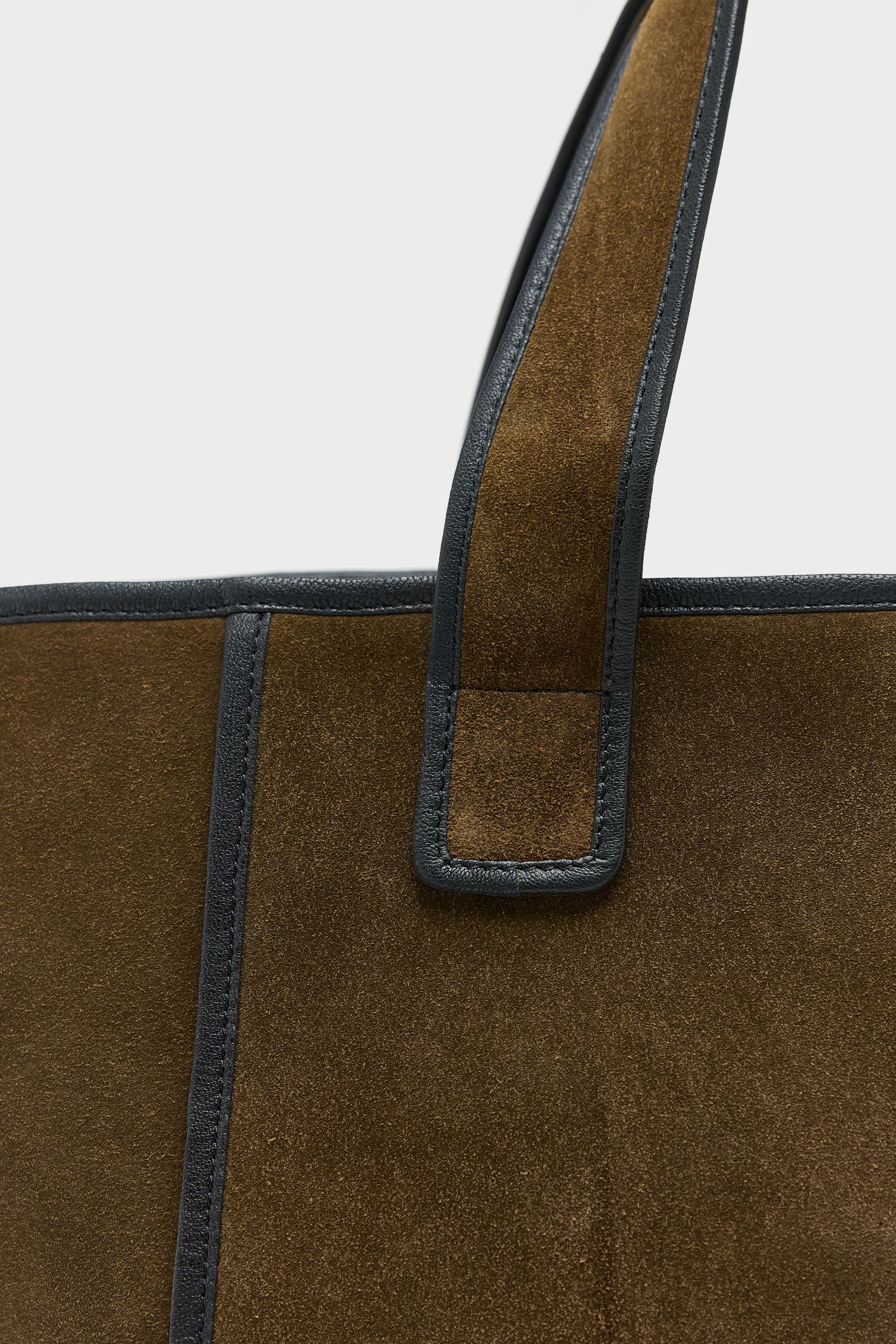 Kub large suede-leather bag (262 / W / ARMY)