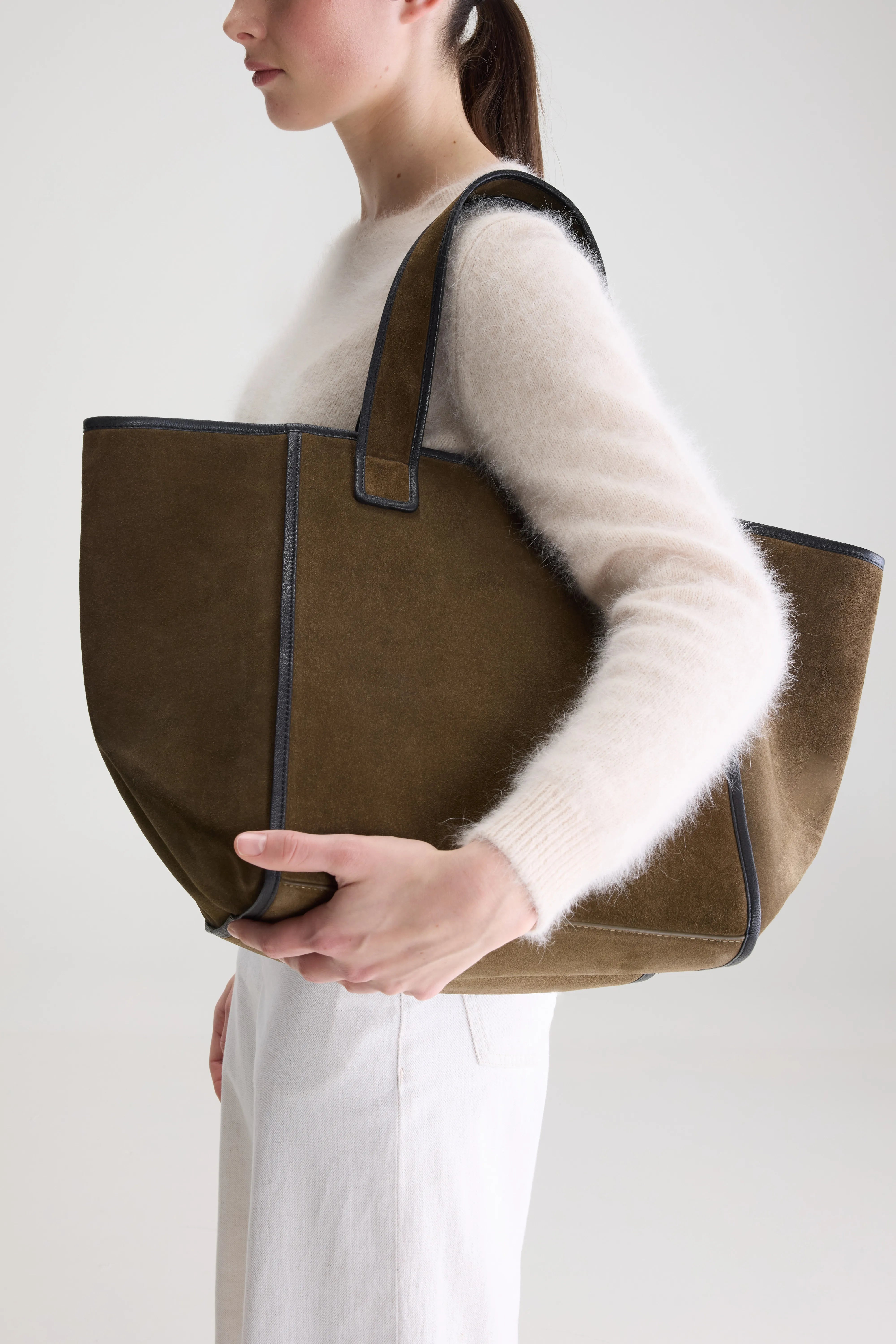 Kub large suede-leather bag (262 / W / ARMY)