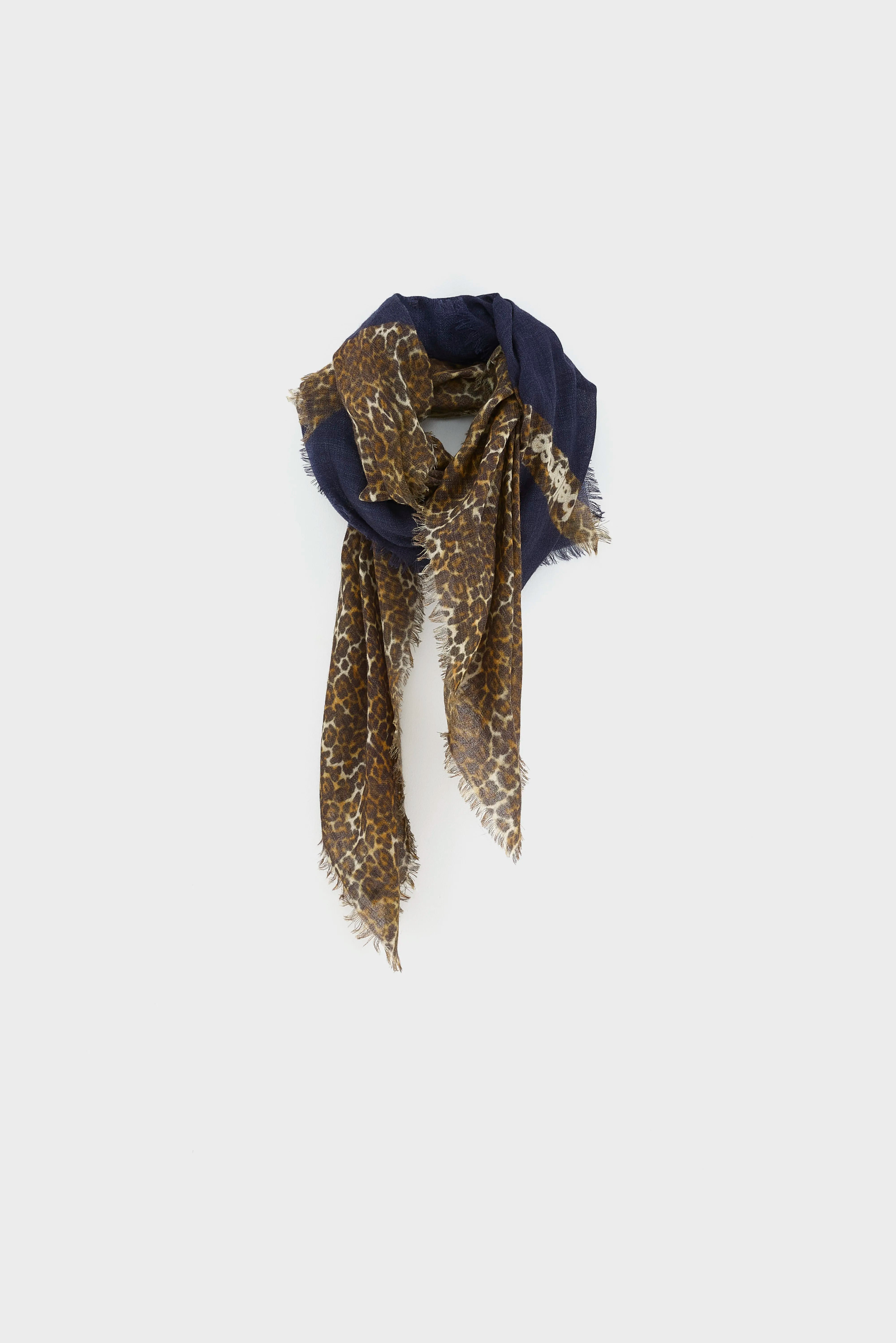 Sose Square Scarf - Nuage / Suede / Worker For Women | Bellerose