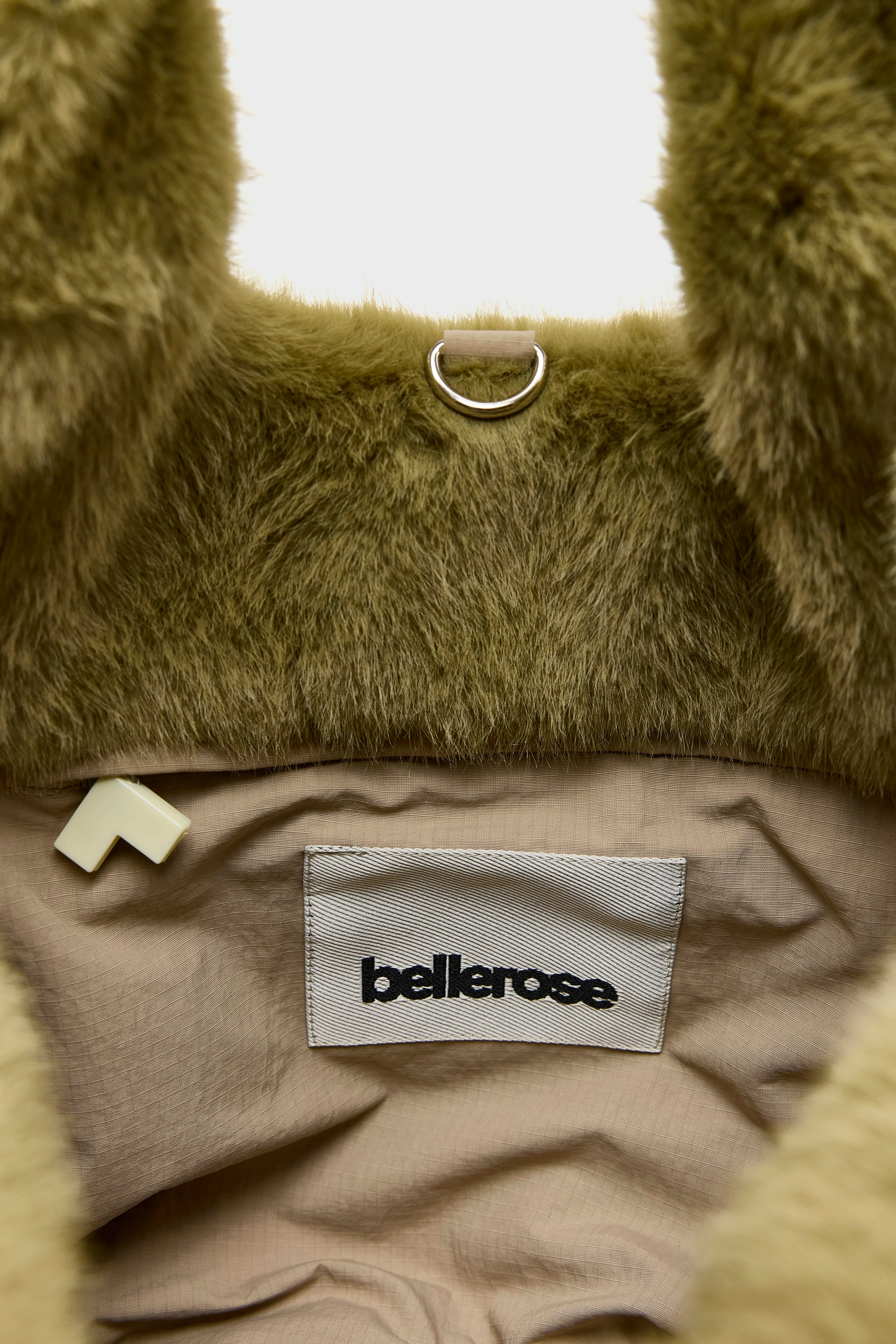 Sac à main en fausse fourrure Helga (262 / W / TILLEUL)