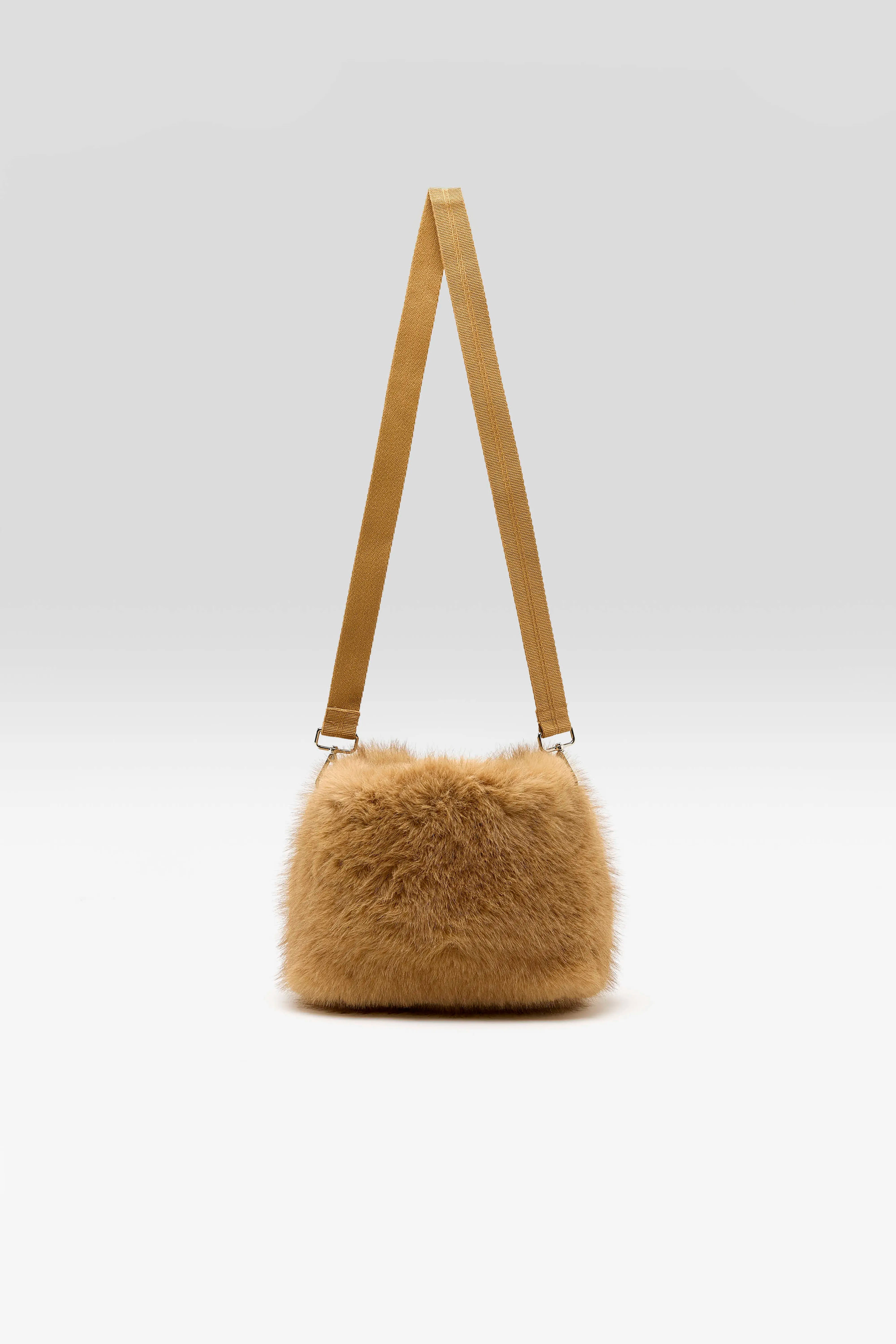 Sac à main en fausse fourrure Hochet (262 / W / AMBRE)