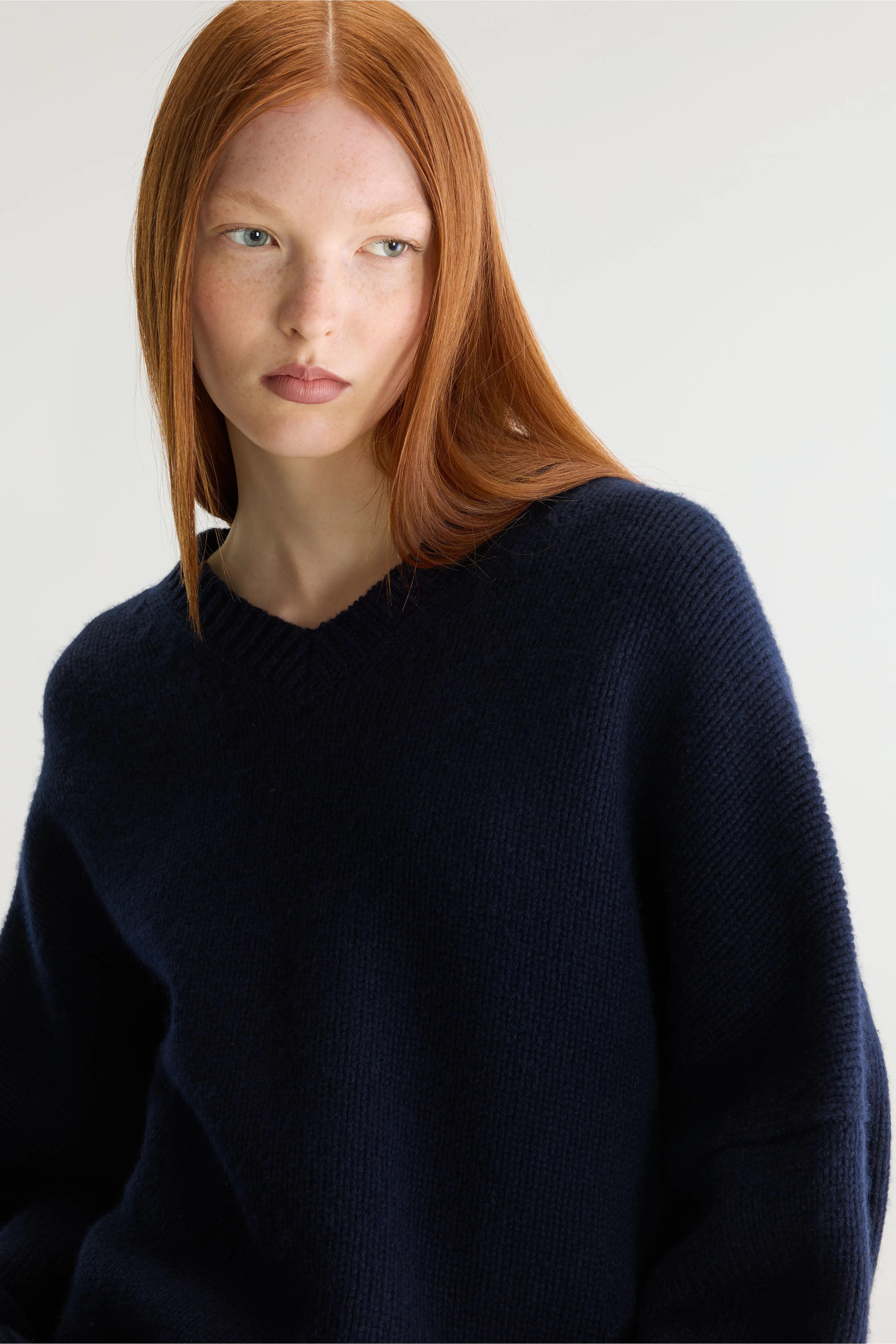 Amevy trui met V-hals (262 / W / NAVY)
