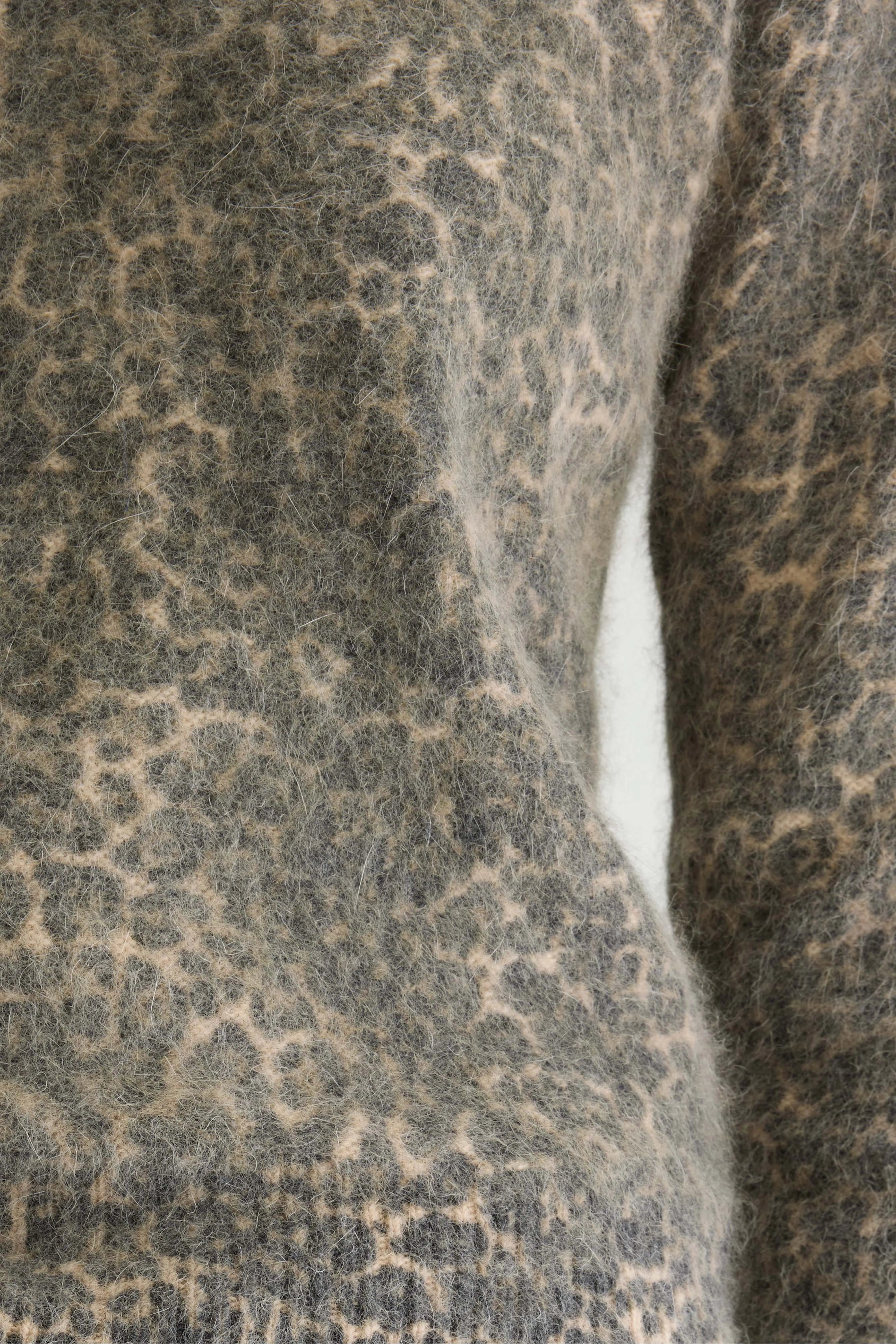 Pull en angora Datti (262 / W / DISPLAY A)