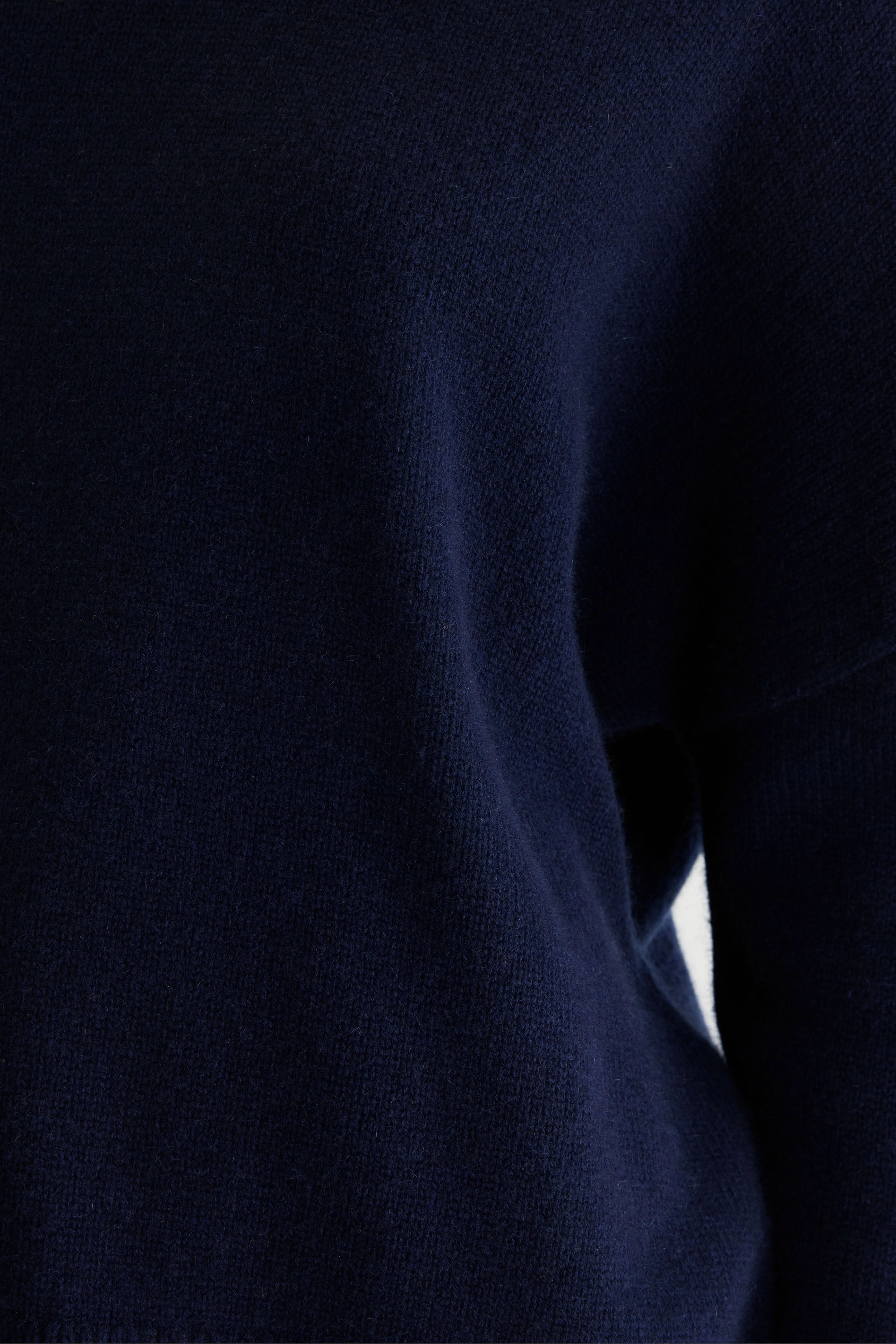 Syn crewneck cashmere sweater (262 / W / NAVY)