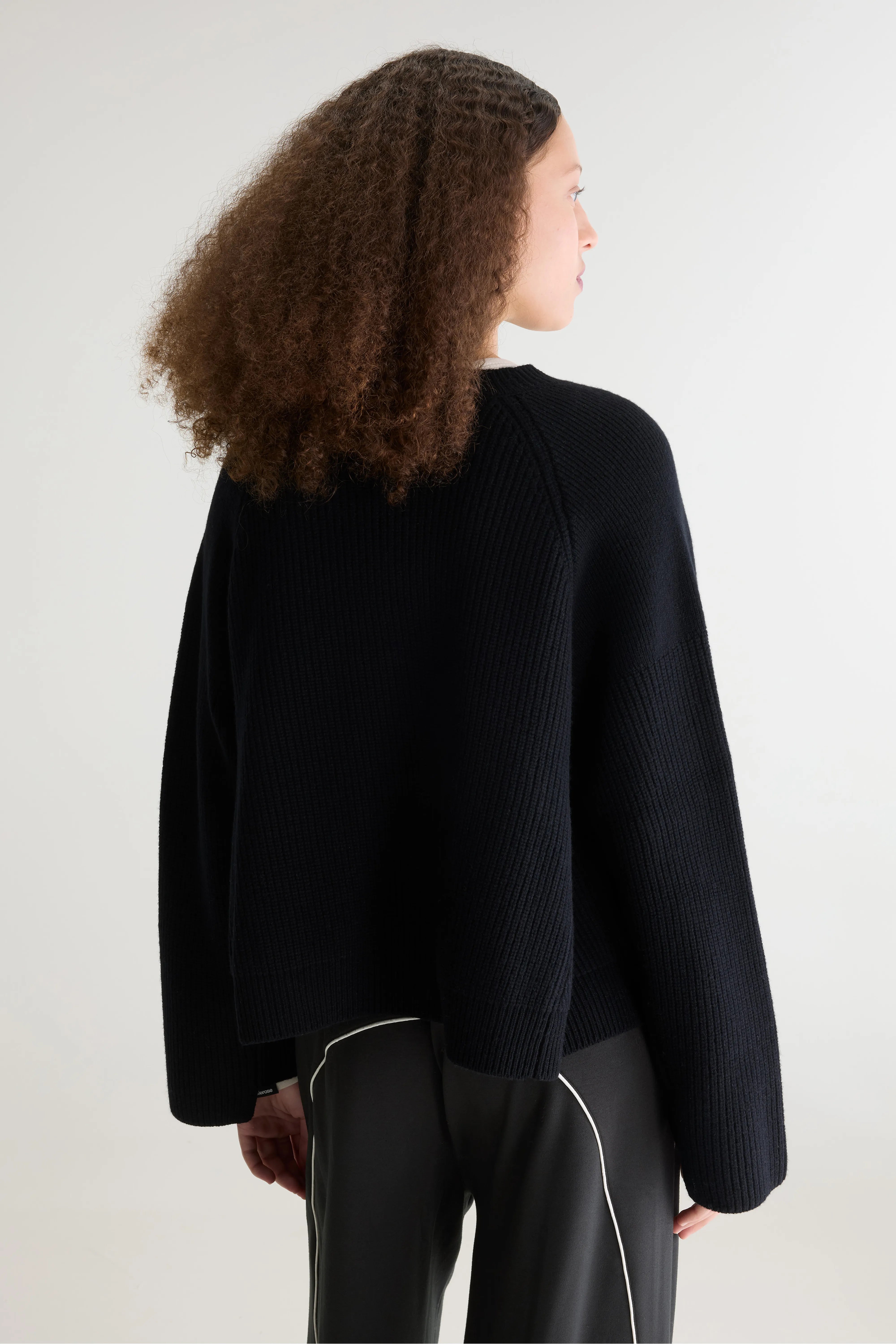 Dorou cropped trui met ronde hals (262 / W / BLACK)