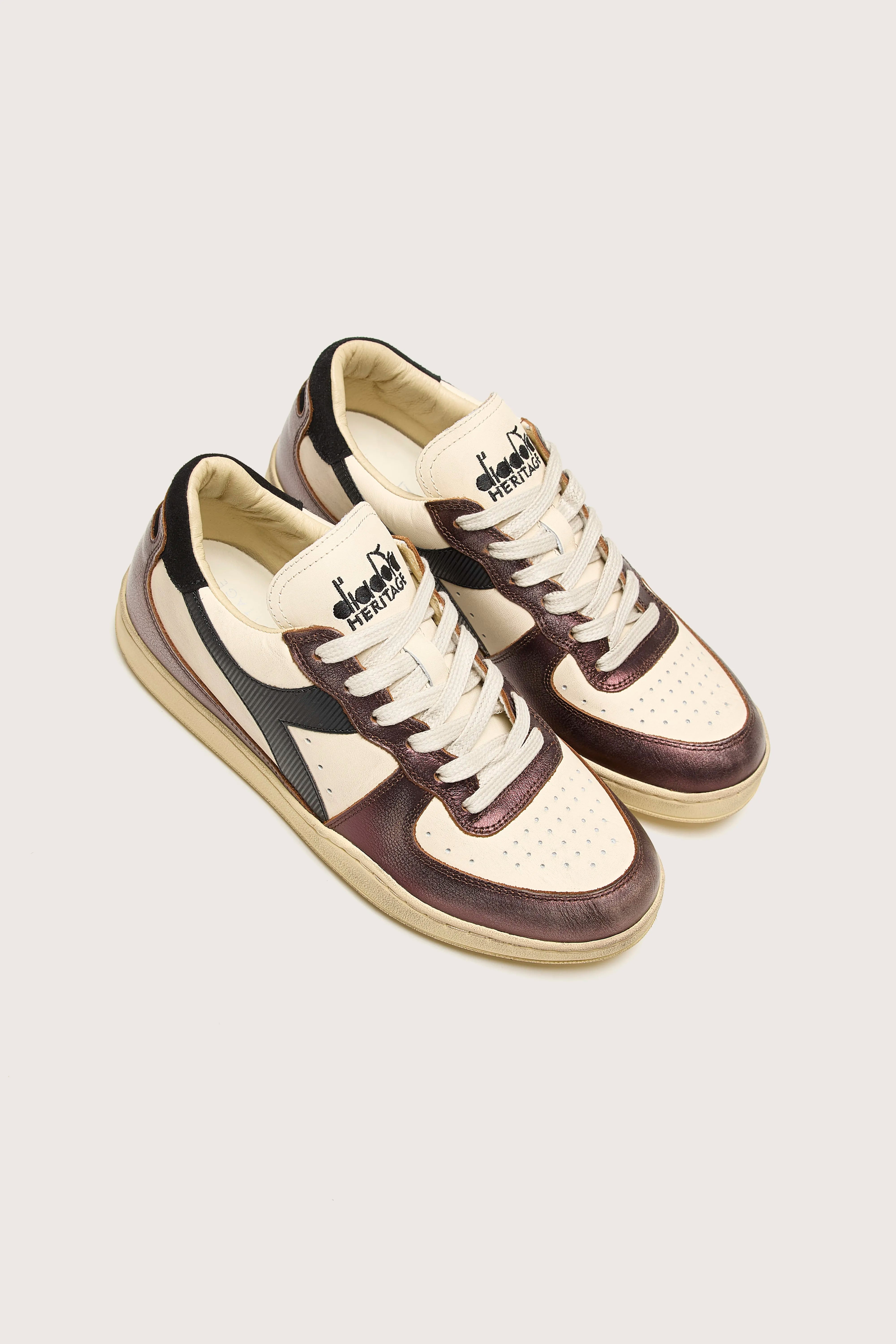 Mi Basket Low Métallique Sale pour Femmes (242 / W / BROWN)