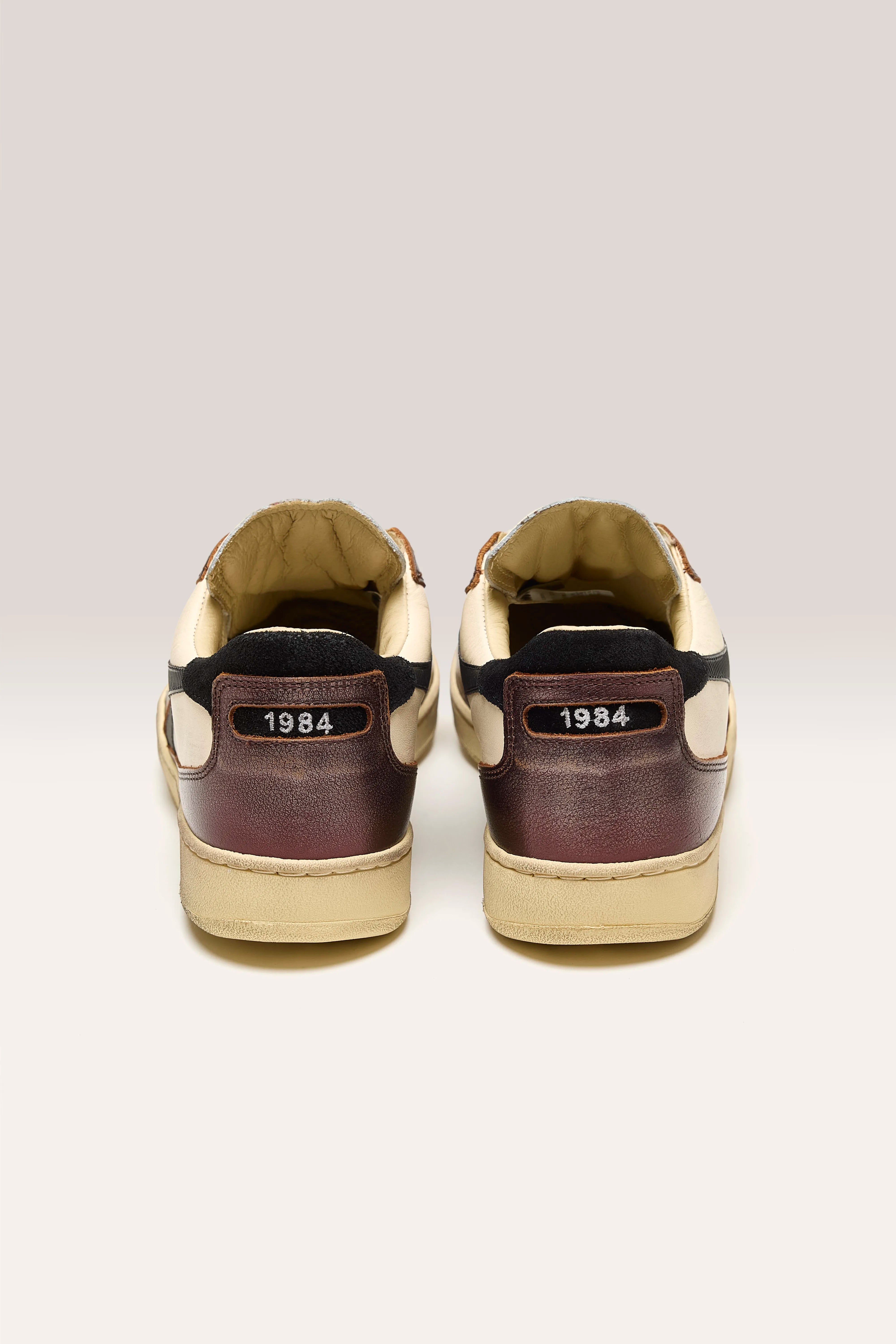 Mi Basket Low Métallique Sale pour Femmes (242 / W / BROWN)